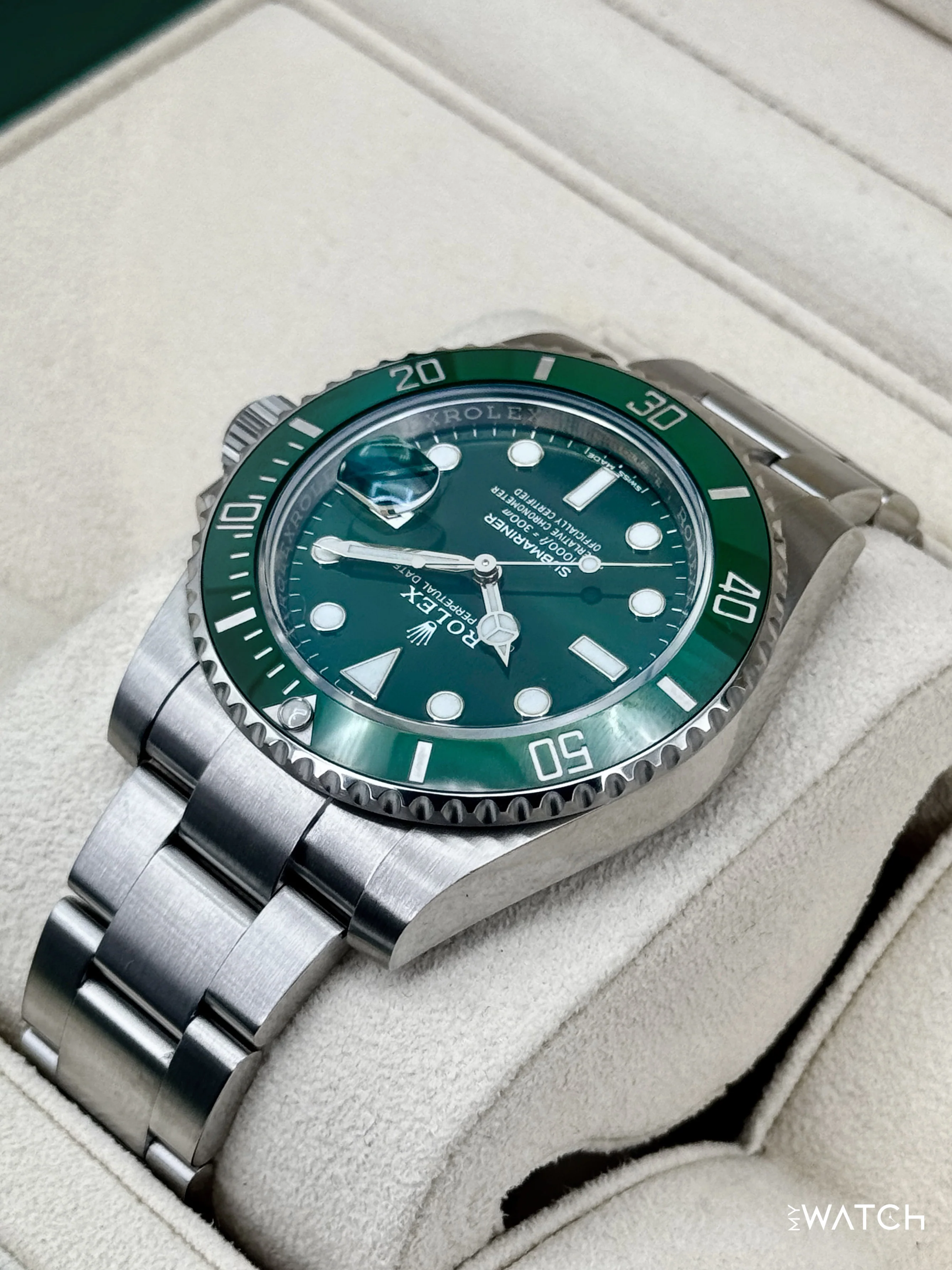 2020 Rolex Submariner “Hulk” 40mm 116610LV Green Dial (Green Card) - Image 7