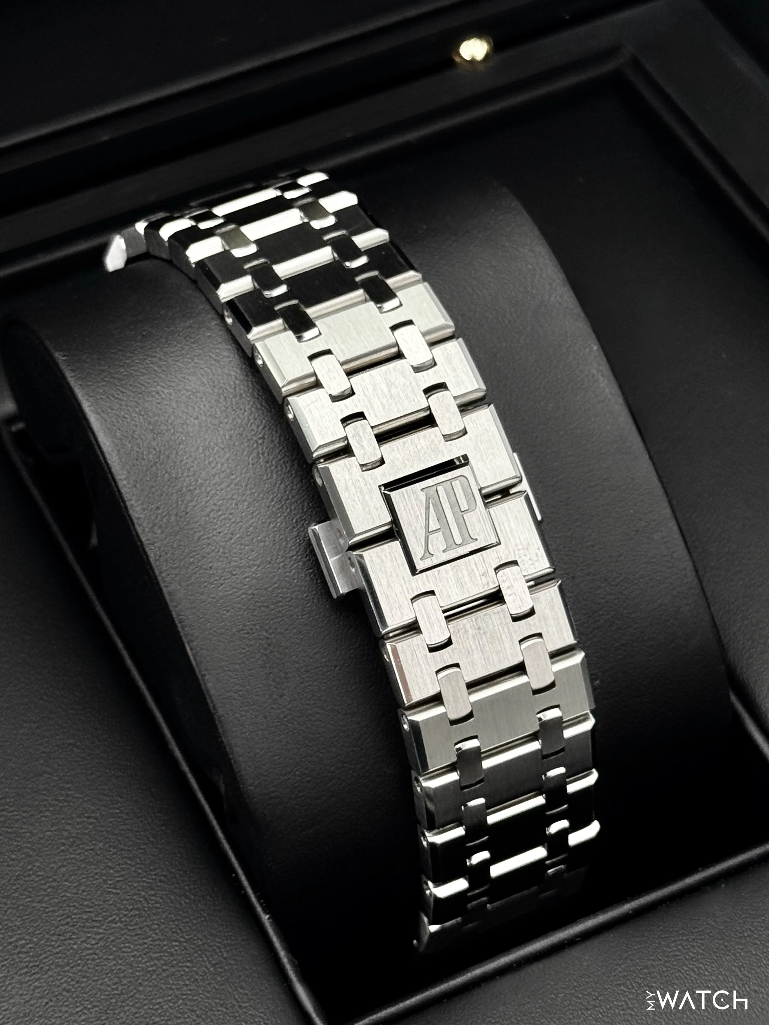 2021 Audemars Piguet Royal Oak Chronograph 41mm 26331ST Stainless Steel Black Dial - Image 2
