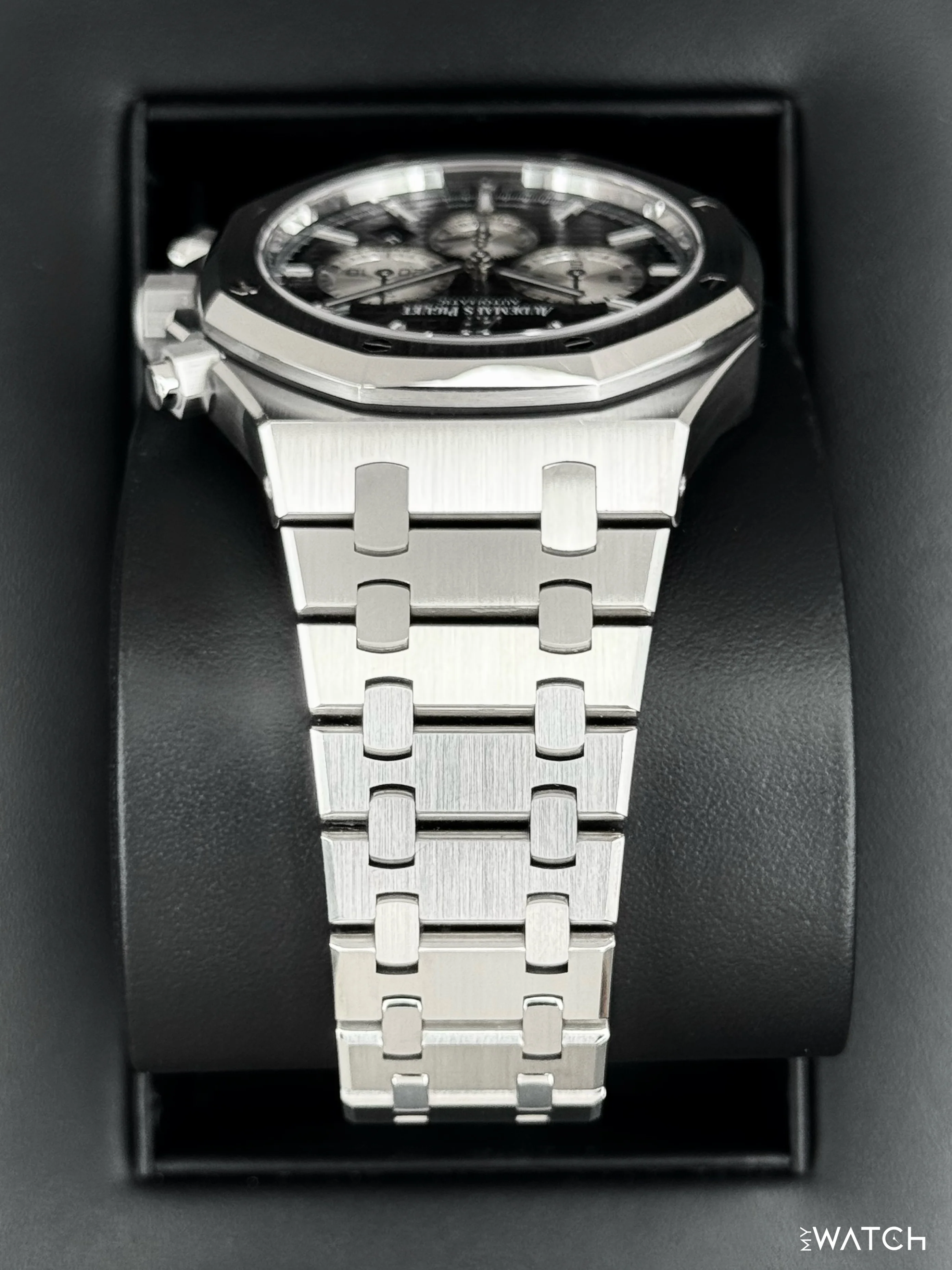 2021 Audemars Piguet Royal Oak Chronograph 41mm 26331ST Stainless Steel Black Dial - Image 4