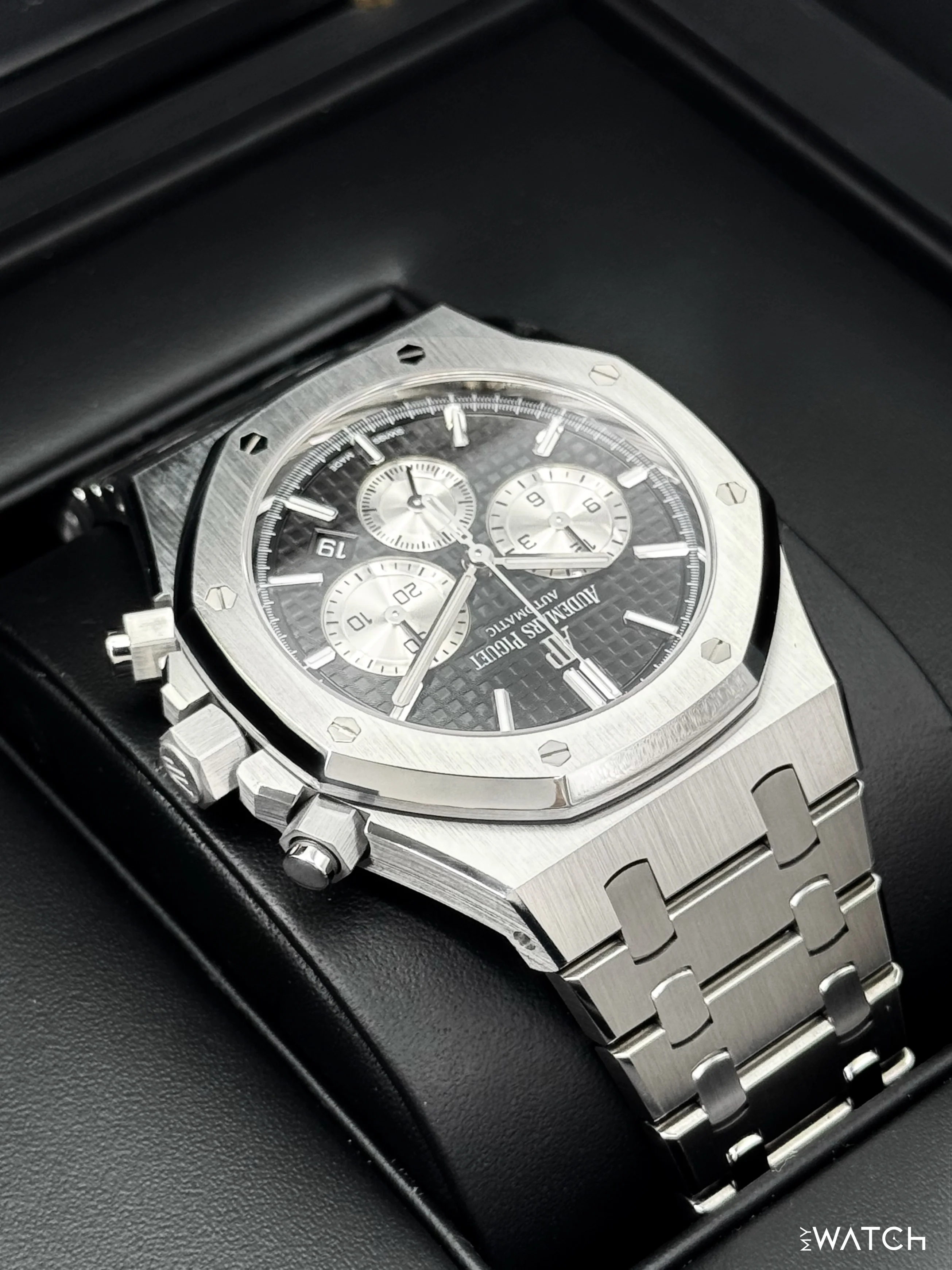 2021 Audemars Piguet Royal Oak Chronograph 41mm 26331ST Stainless Steel Black Dial - Image 8
