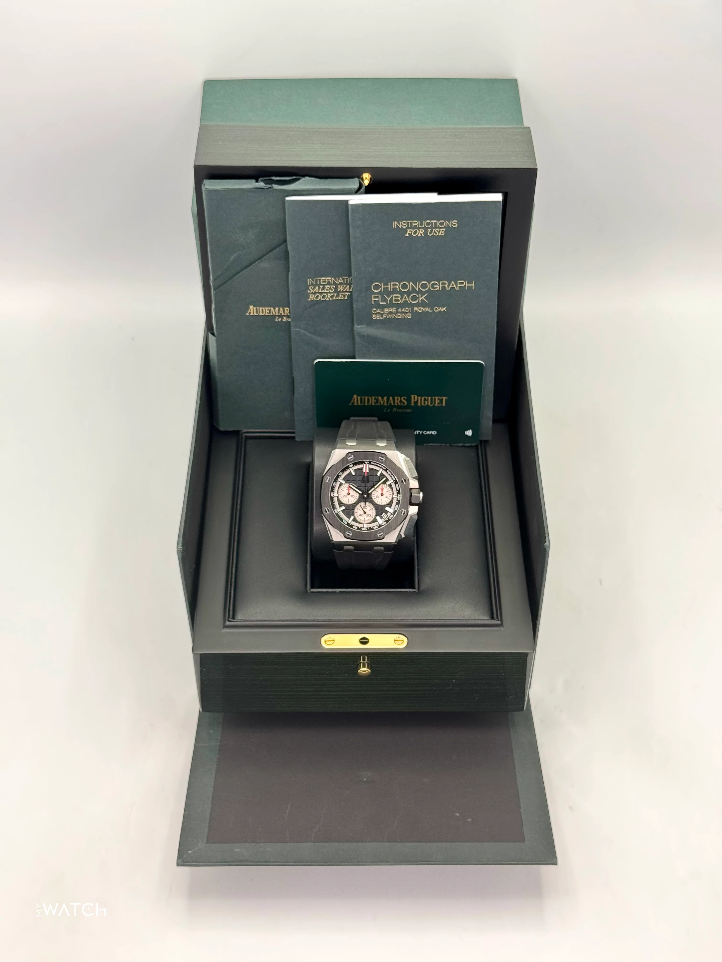 2021 Audemars Piguet Royal Oak Chronograph 43mm 26420SO Black Dial - Image 7