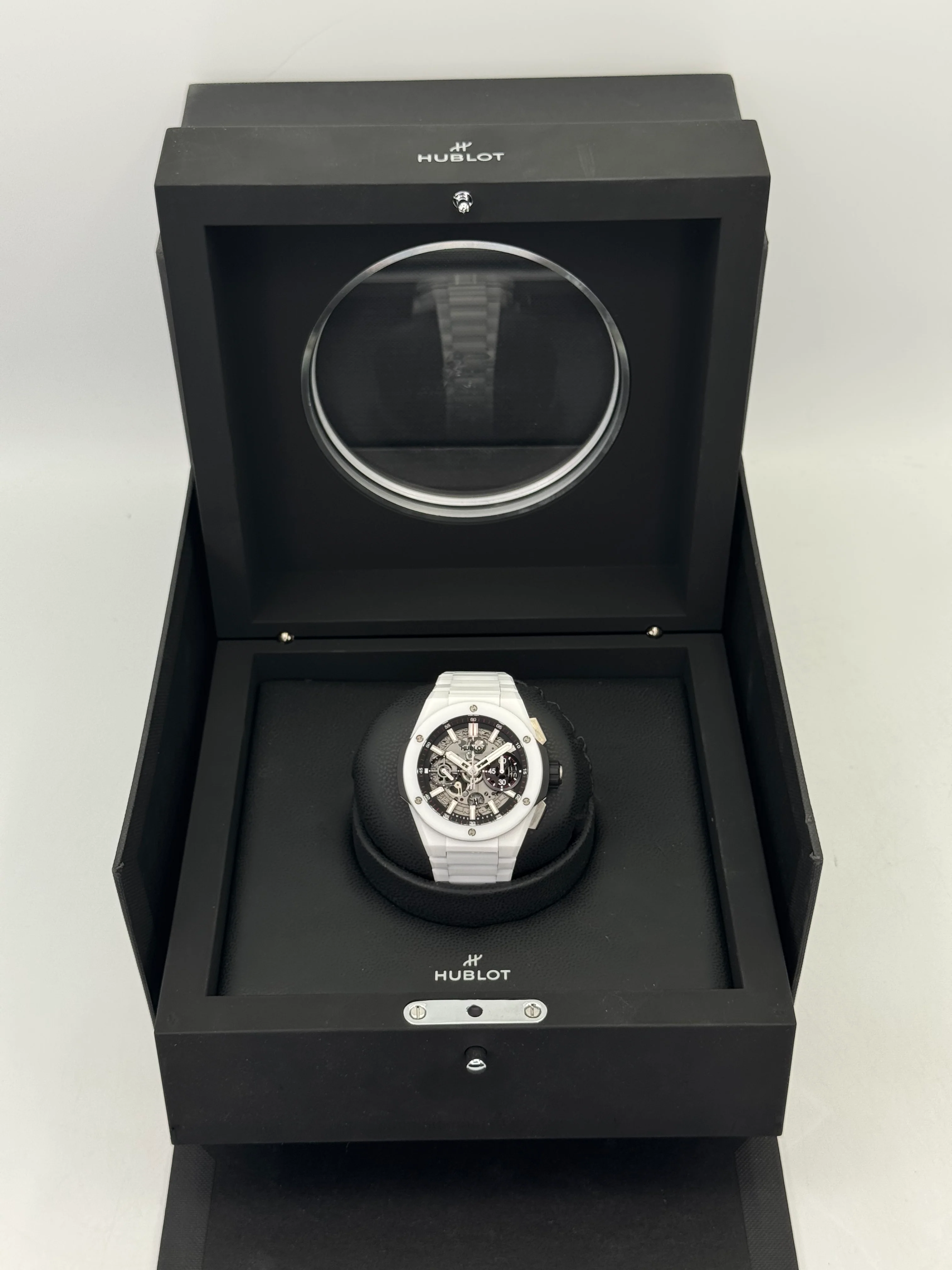2021 Hublot Big Bang Integrated 42mm 451.HX.1123.HX White Ceramic - Image 11