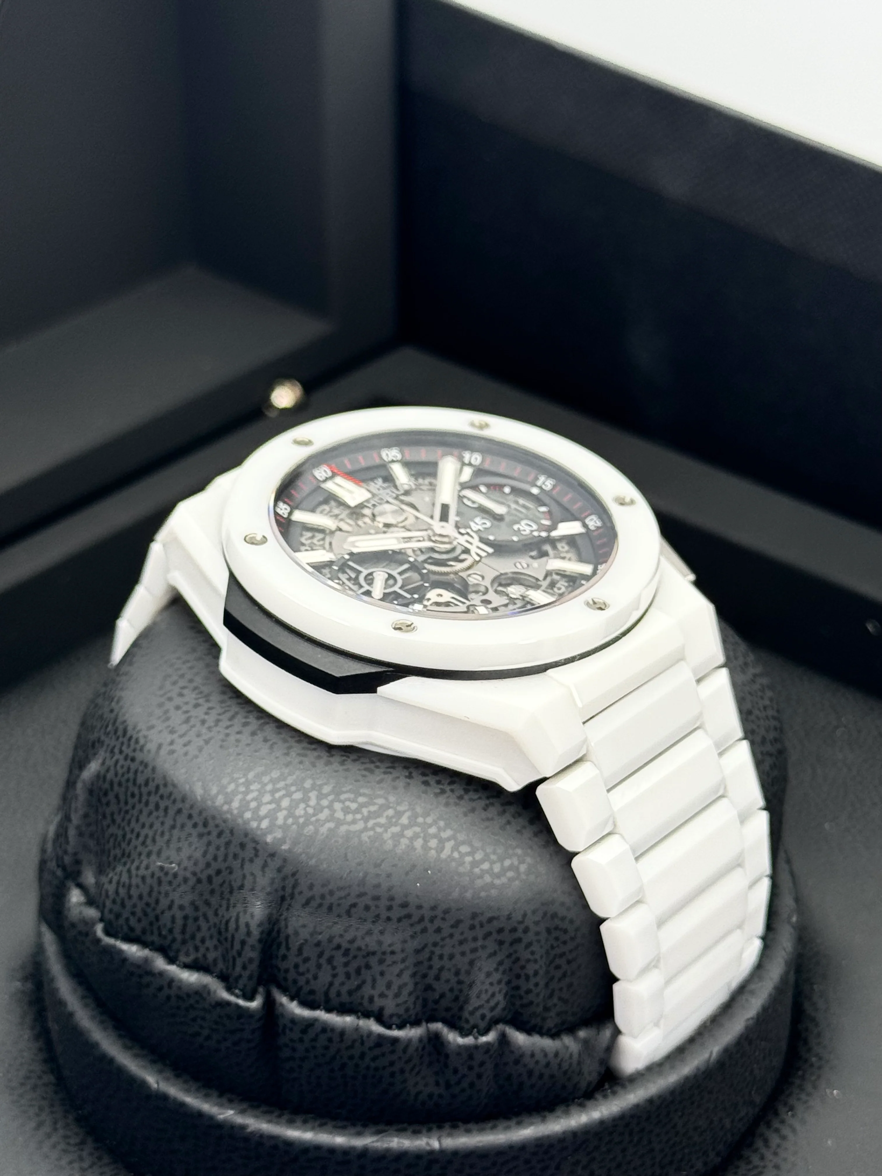 2021 Hublot Big Bang Integrated 42mm 451.HX.1123.HX White Ceramic - Image 6