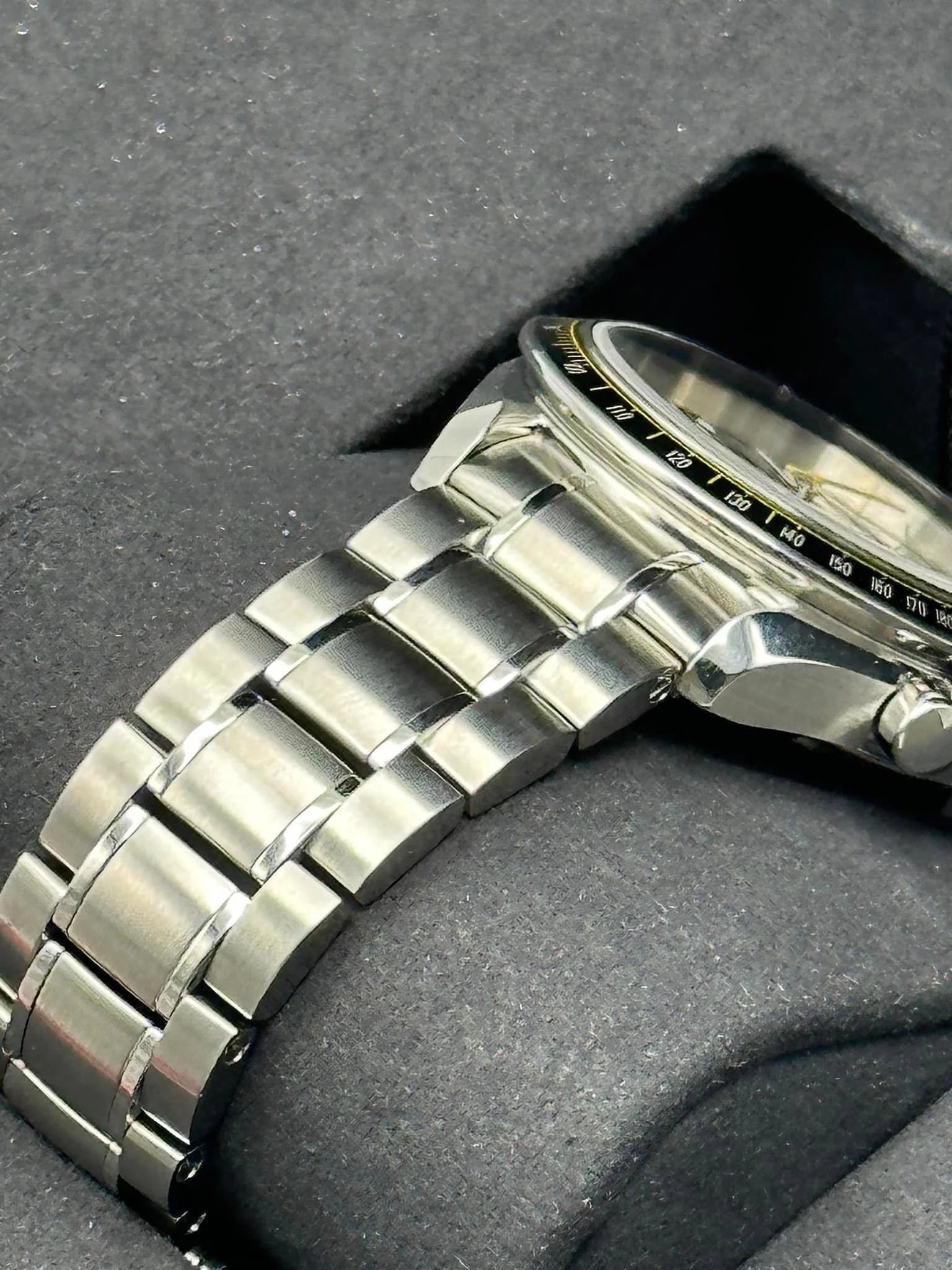 2021 Omega Speedmaster 40mm 326.30.40.50.06.001 Racing Co-Axial Chrono - Image 5