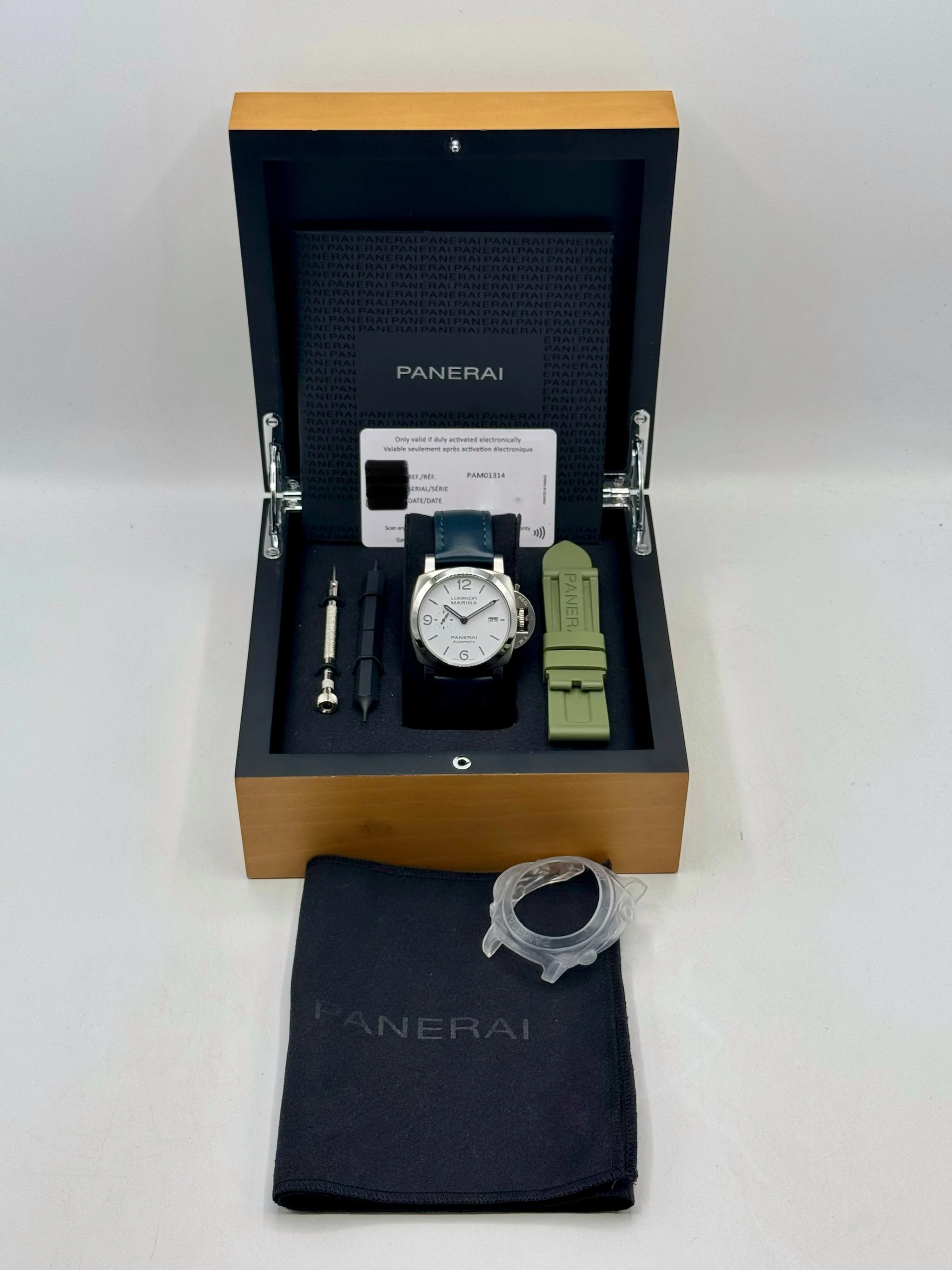 2021 Panerai Luminor Marina 44mm PAM01314 Stainless Steel White Dial - Image 9