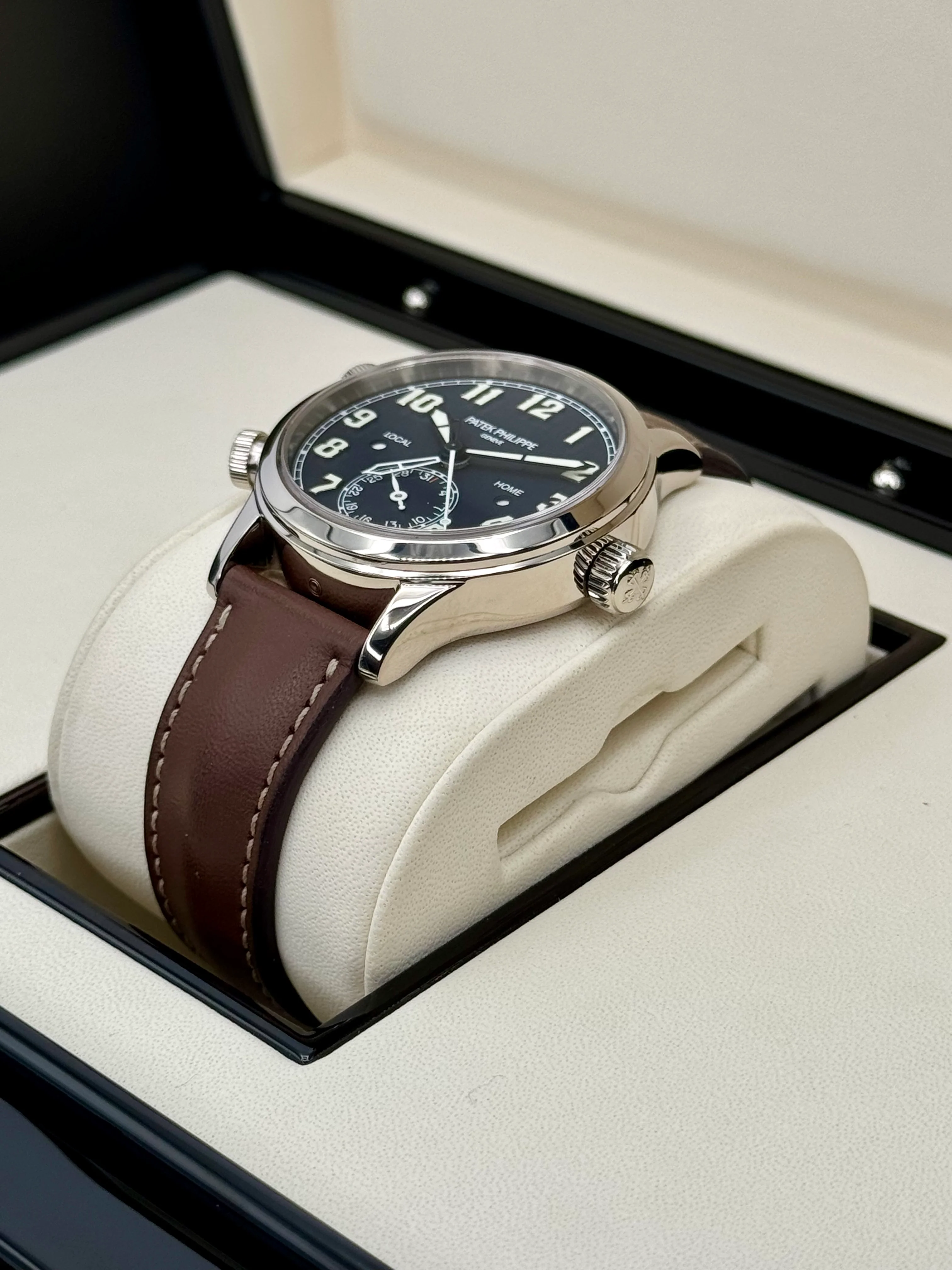 2021 Patek Philippe 37.5mm 7234G Calatrava Pilot Travel Time White Gold - Image 5