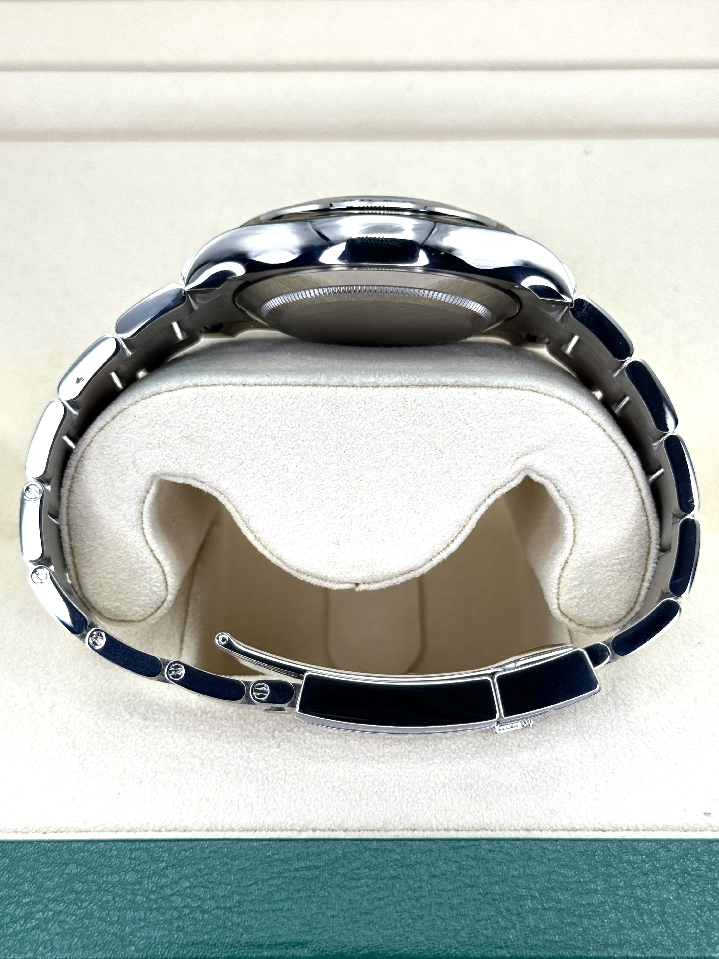 2021 Rolex Daytona 40mm 116509 White Gold Blue Dial - Image 10