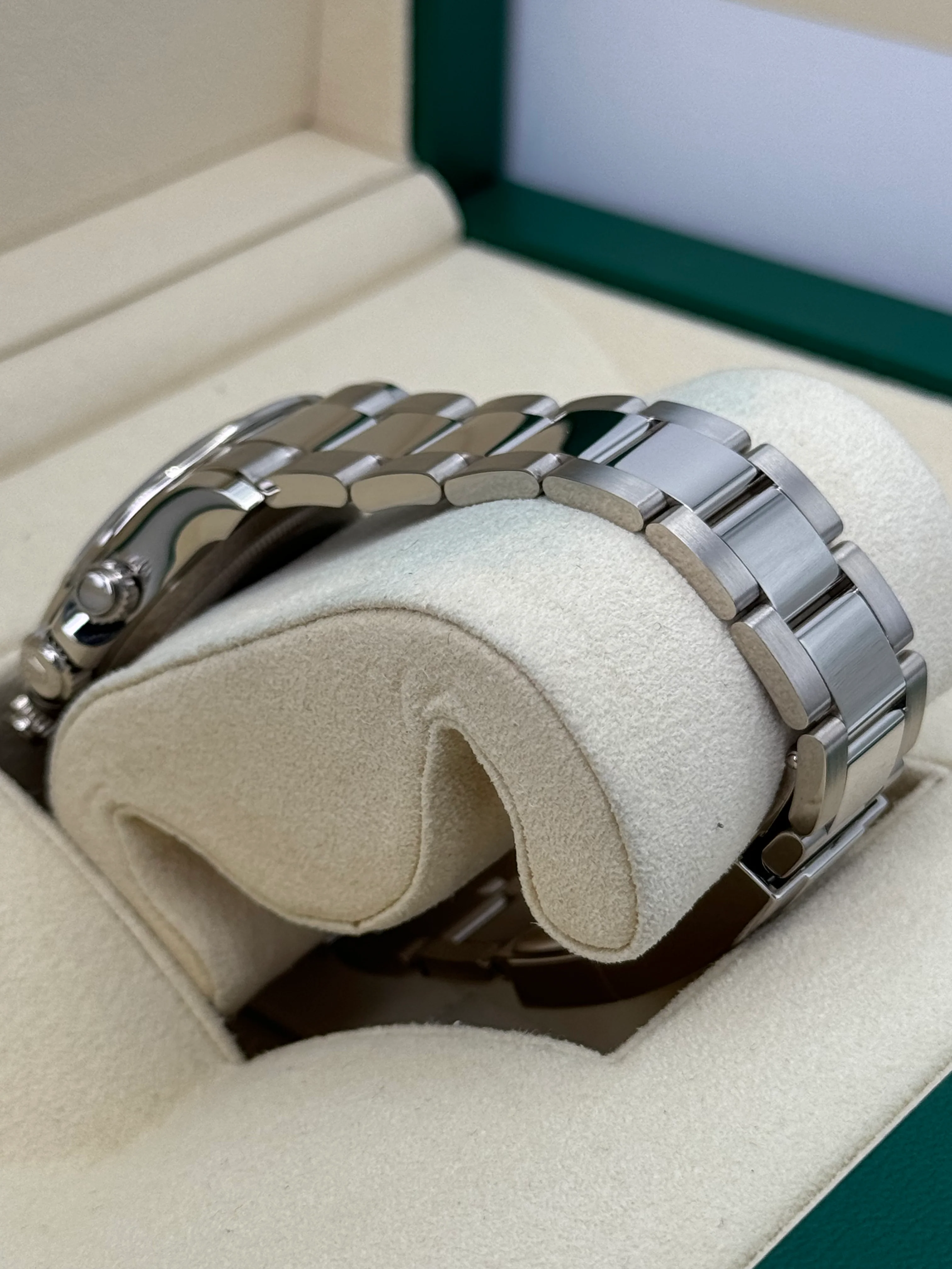 2021 Rolex Daytona 40mm 116509 White Gold Blue Dial - Image 8