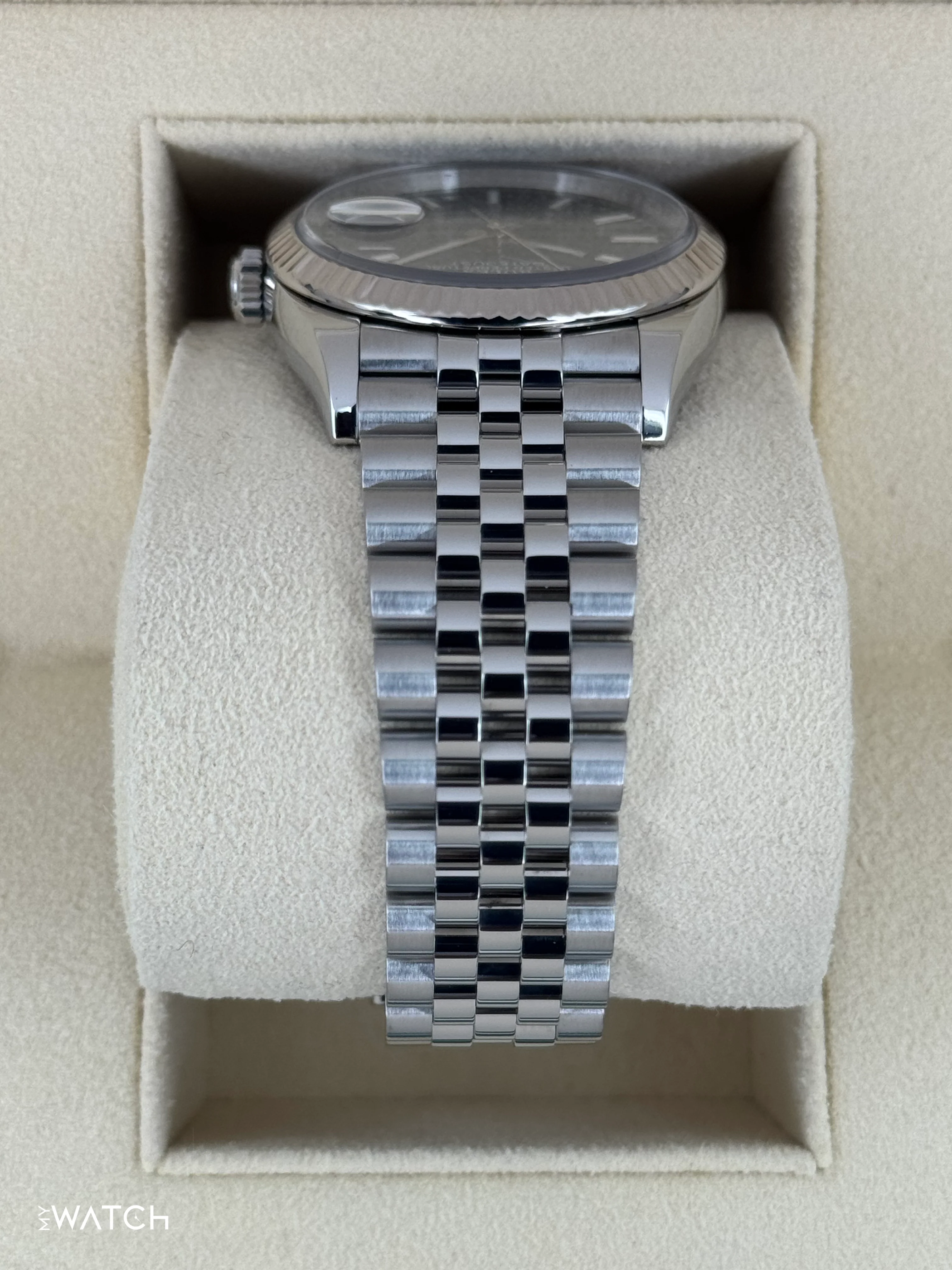2021 Rolex Datejust 36mm 126234 Stainless Steel Jubilee Black Dial - Image 4