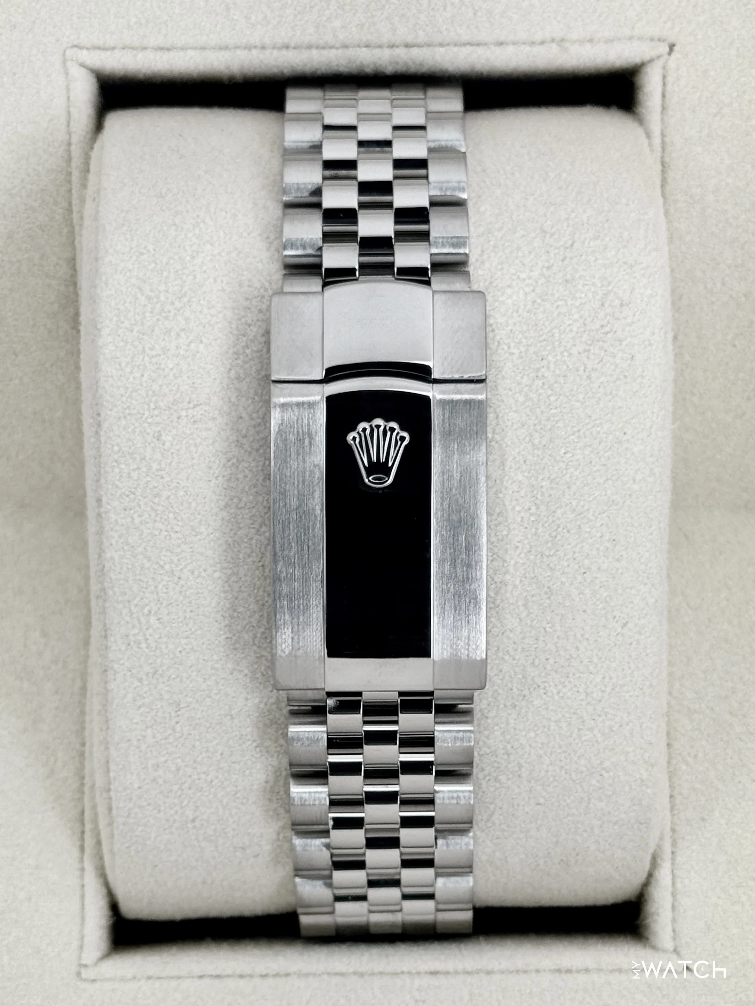 2021 Rolex Datejust 36mm 126234 Stainless Steel Jubilee Silver Dial - Image 2