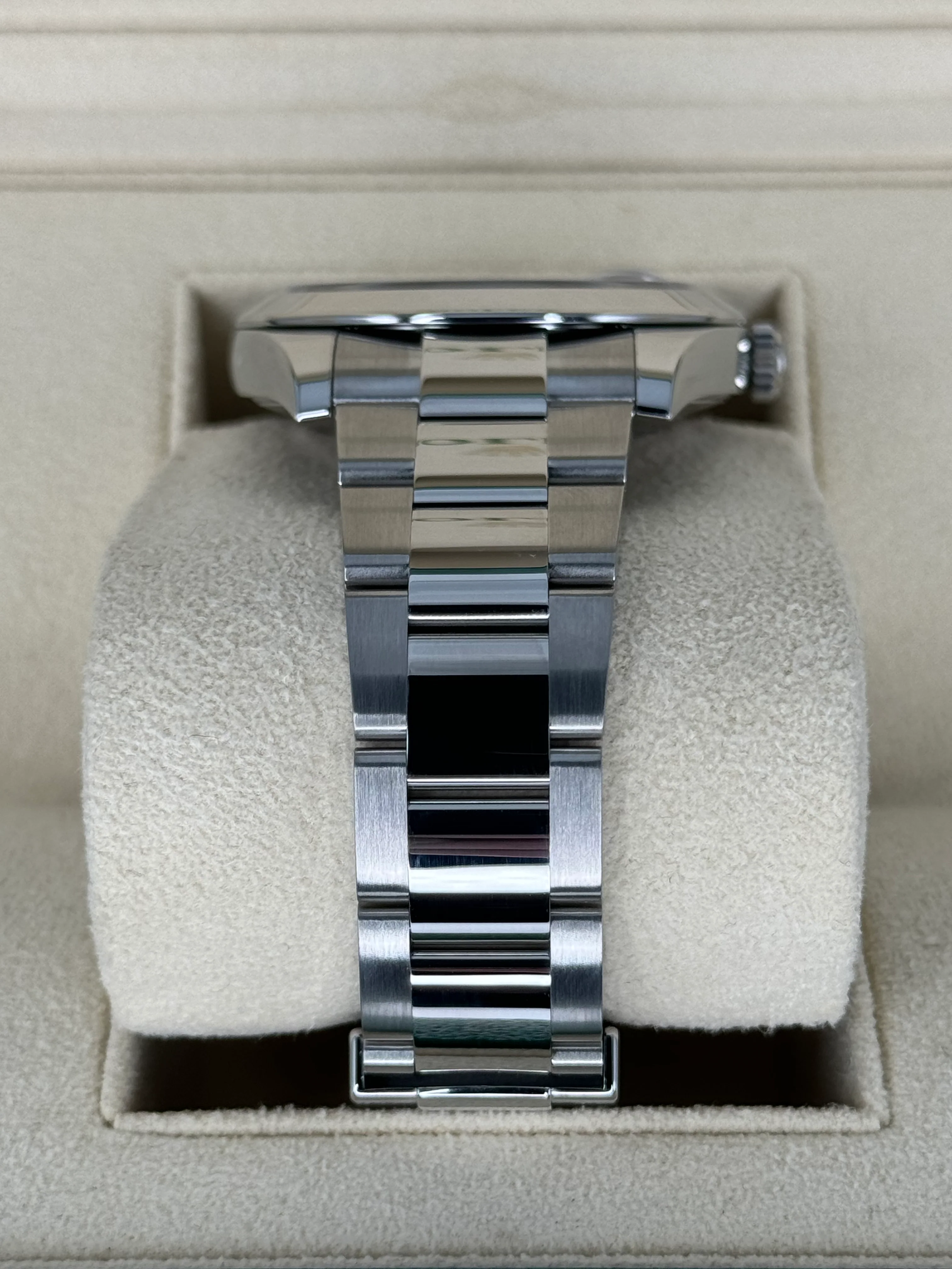 2021 Rolex Datejust 41mm 126300 Oyster Blue Roman Numeral Dial - Image 3