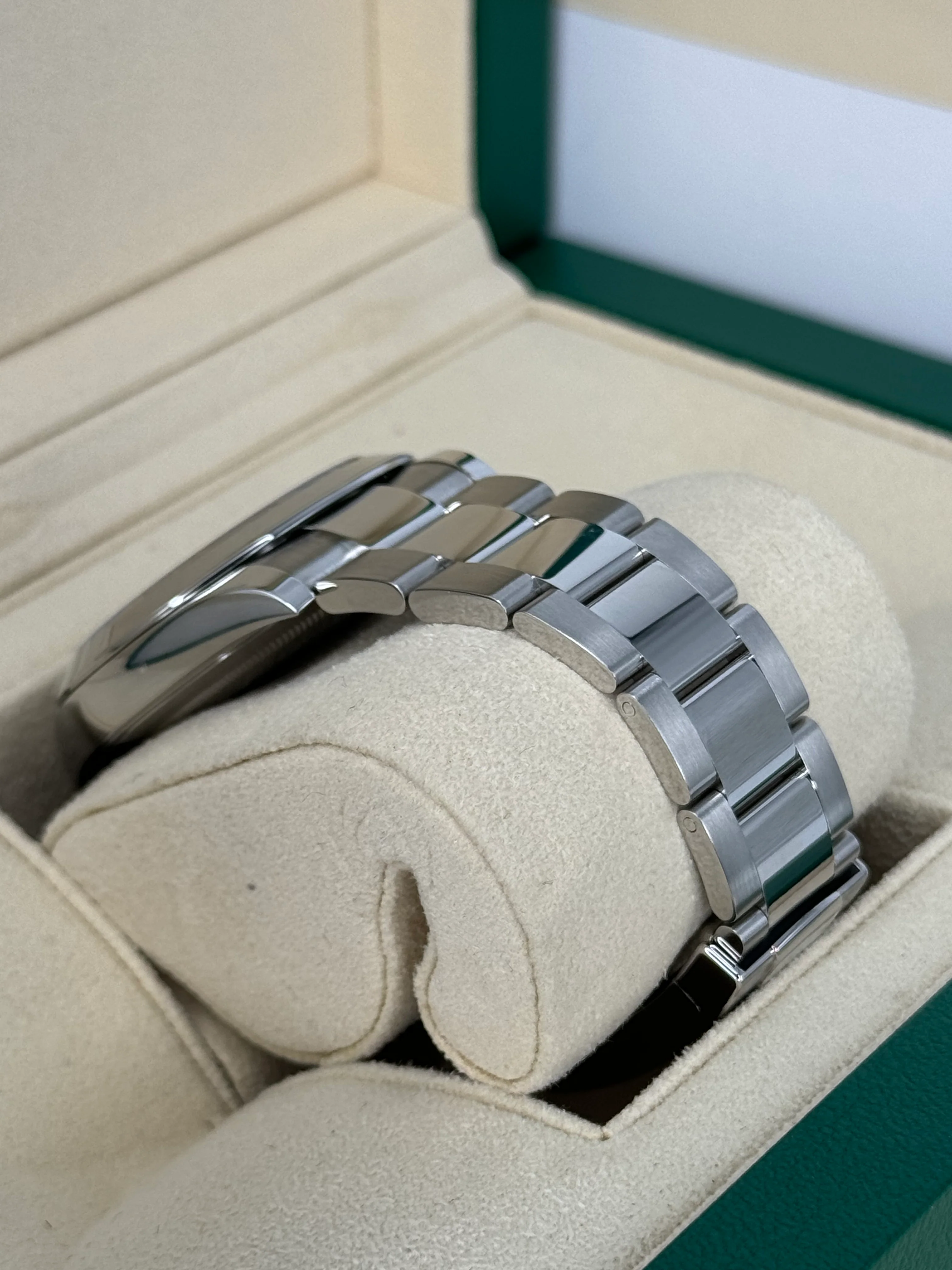 2021 Rolex Datejust 41mm 126300 Oyster Blue Roman Numeral Dial - Image 6