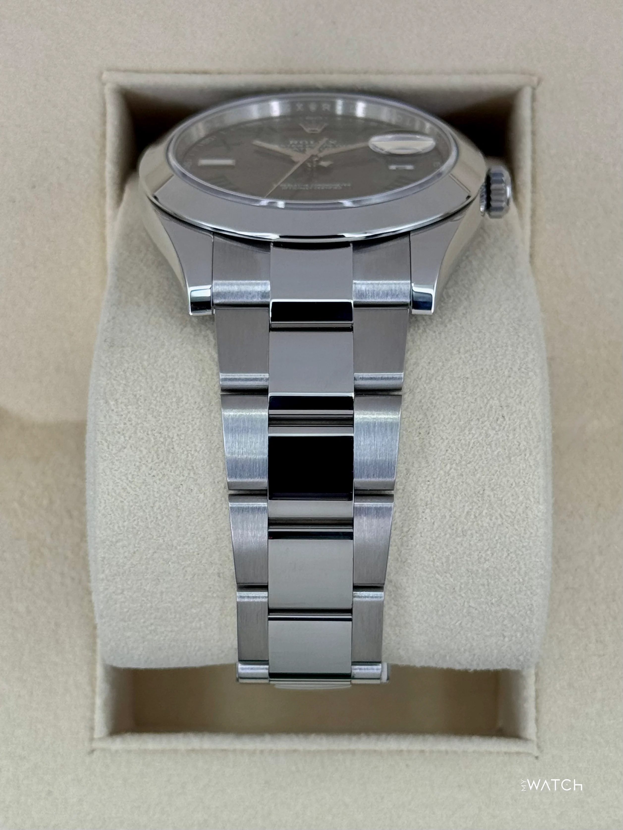 2021 Rolex Datejust 41mm 126300 Stainless Steel Oyster Wimbledon Dial - Image 3