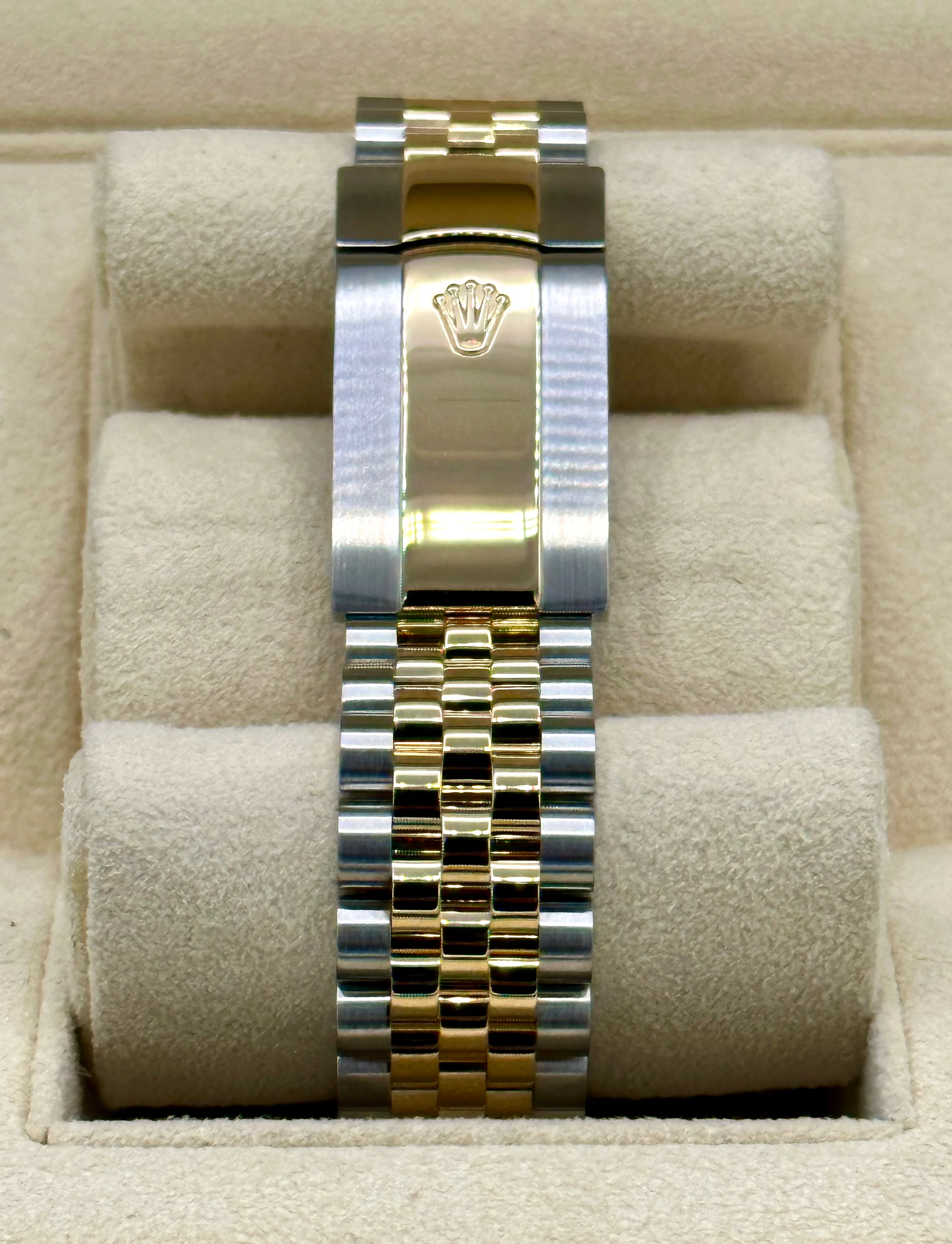 2021 Rolex Datejust 41mm 126333 Two-Tone Jubilee Champagne Stick Dial - Image 2
