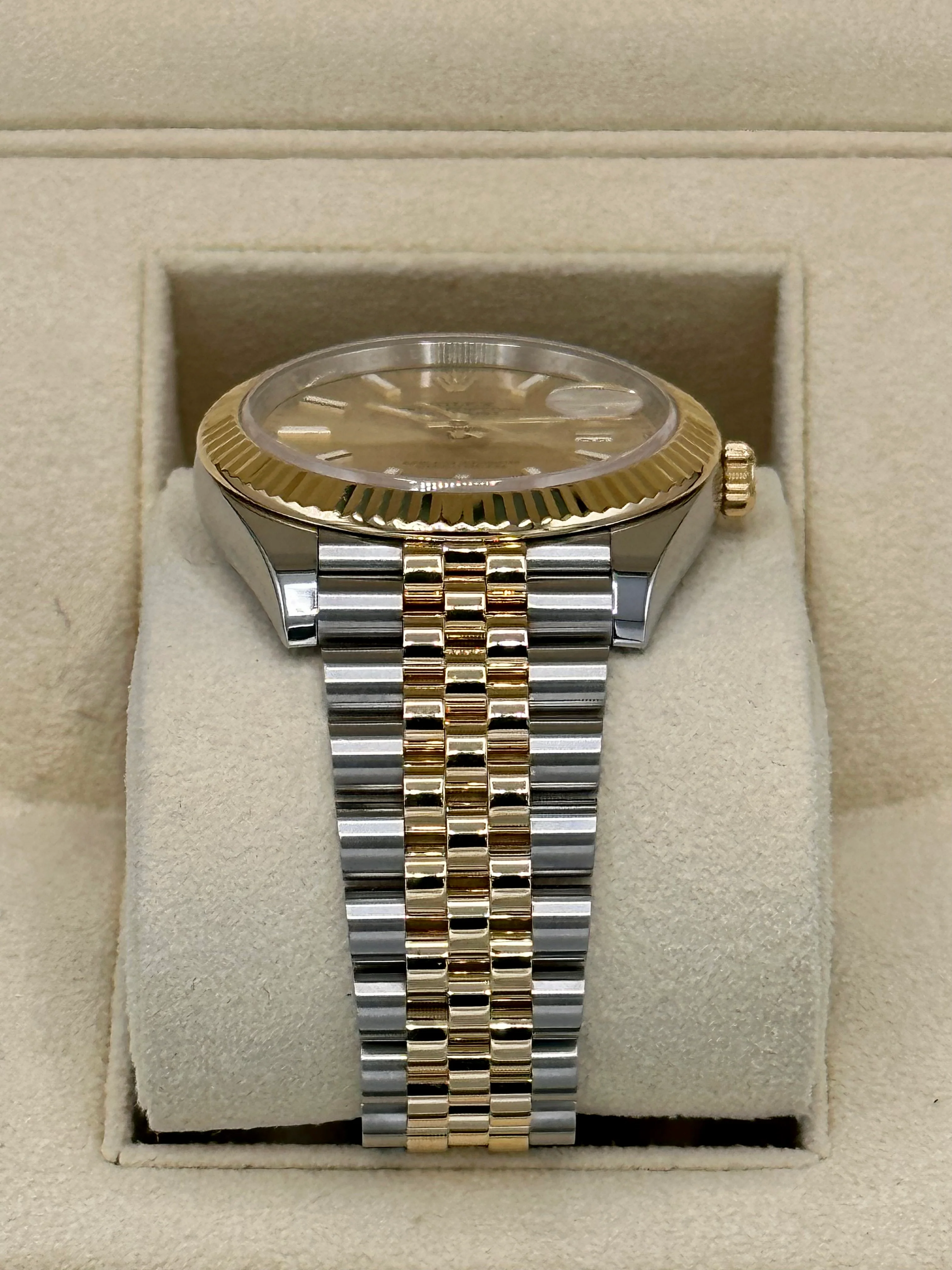 2021 Rolex Datejust 41mm 126333 Two-Tone Jubilee Champagne Stick Dial - Image 3