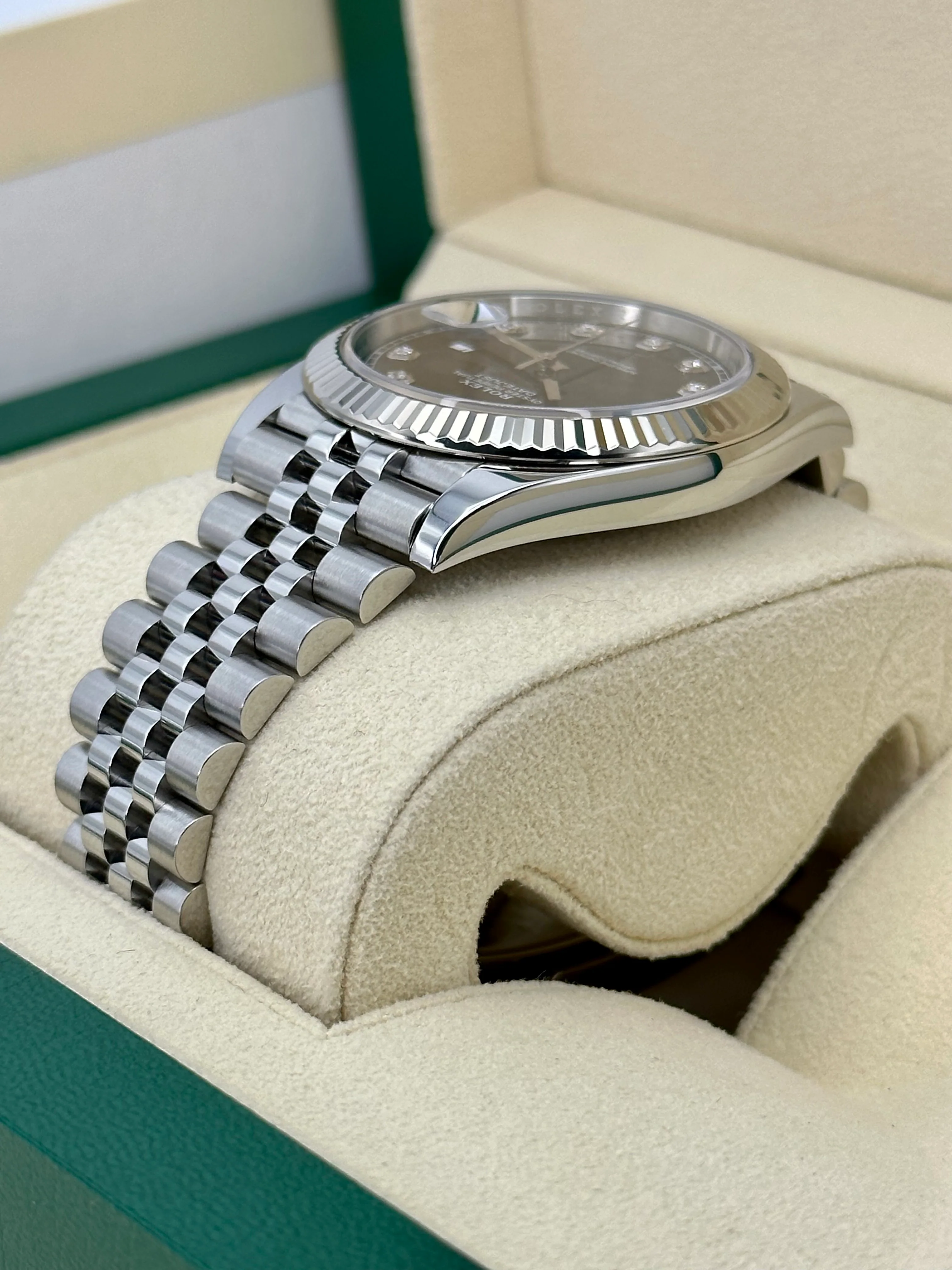 2021 Rolex Datejust 41mm 126334 Jubilee Black Diamond Dial - Image 7