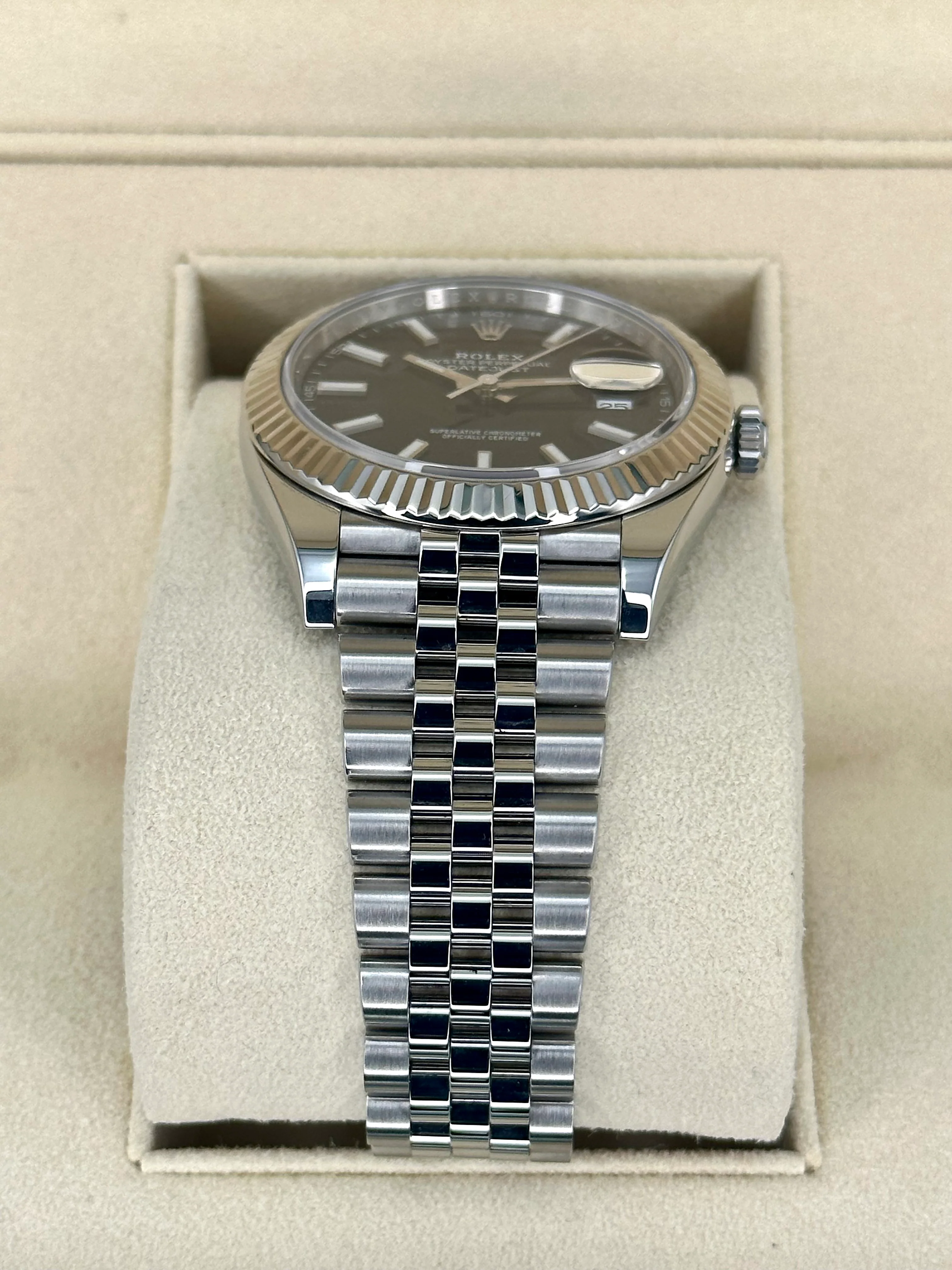 2021 Rolex Datejust 41mm 126334 Stainless Steel Jubilee Black Stick Dial - Image 3