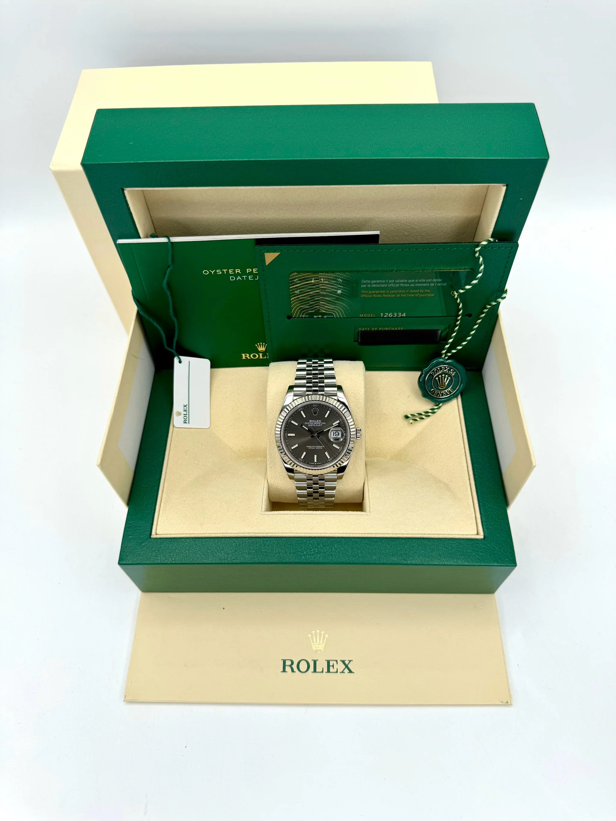 2021 Rolex Datejust 41mm 126334 Stainless Steel Jubilee Rhodium Dial - Image 12
