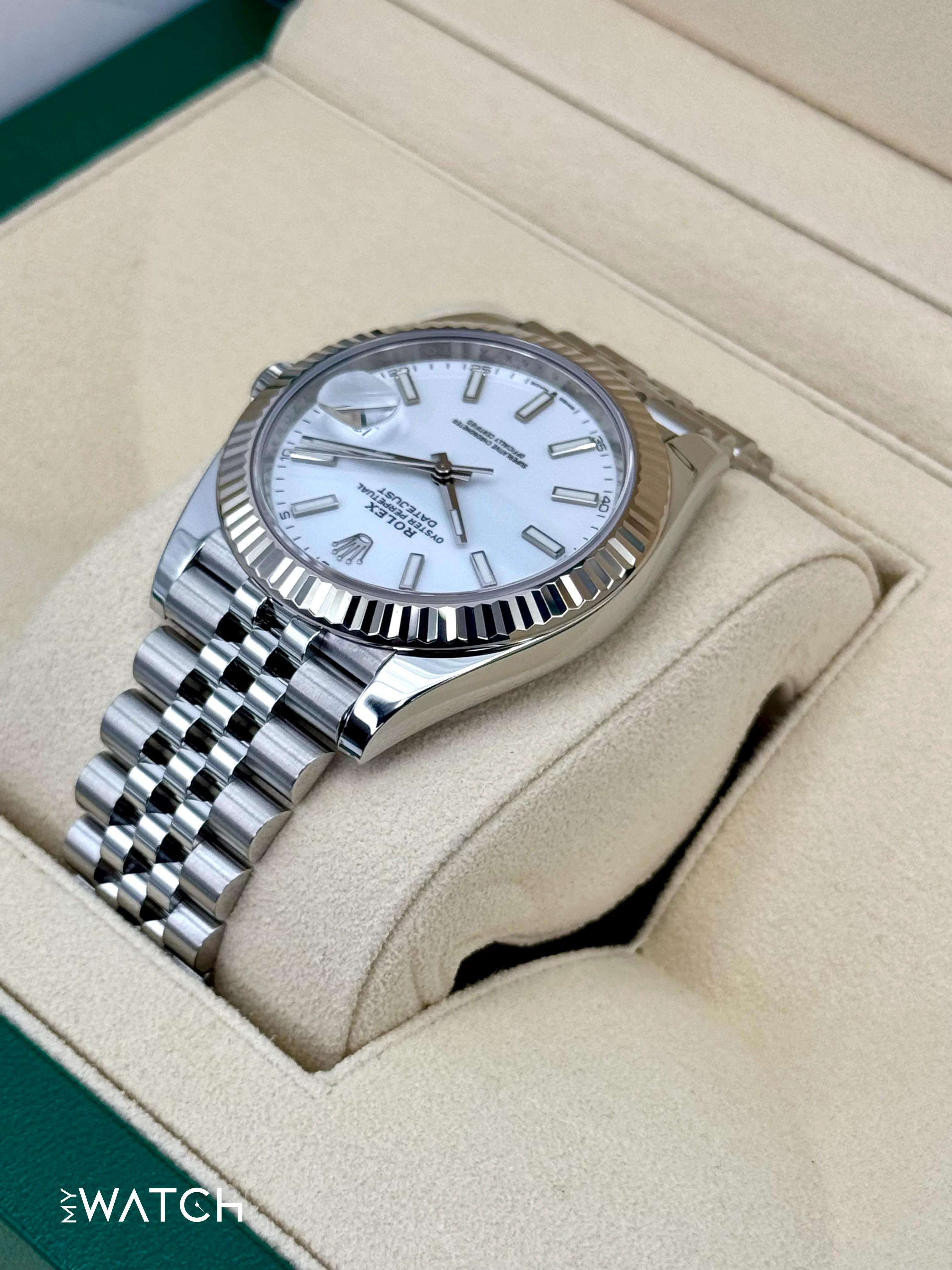 2021 Rolex Datejust 41mm 126334 Stainless Steel Jubilee White Dial - Image 5