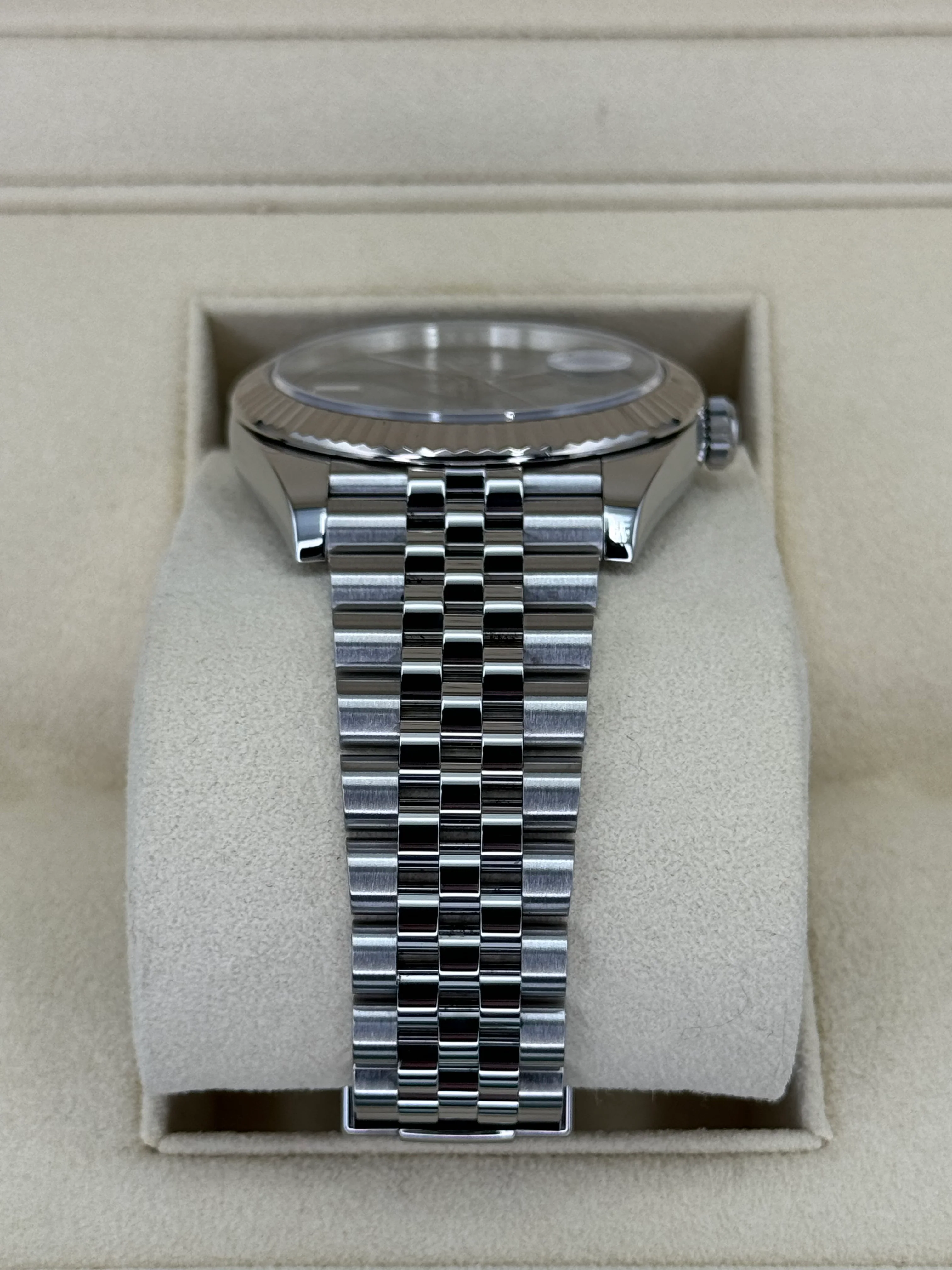 2021 Rolex Datejust 41mm Stainless Steel Jubilee Wimbledon Dial - Image 3