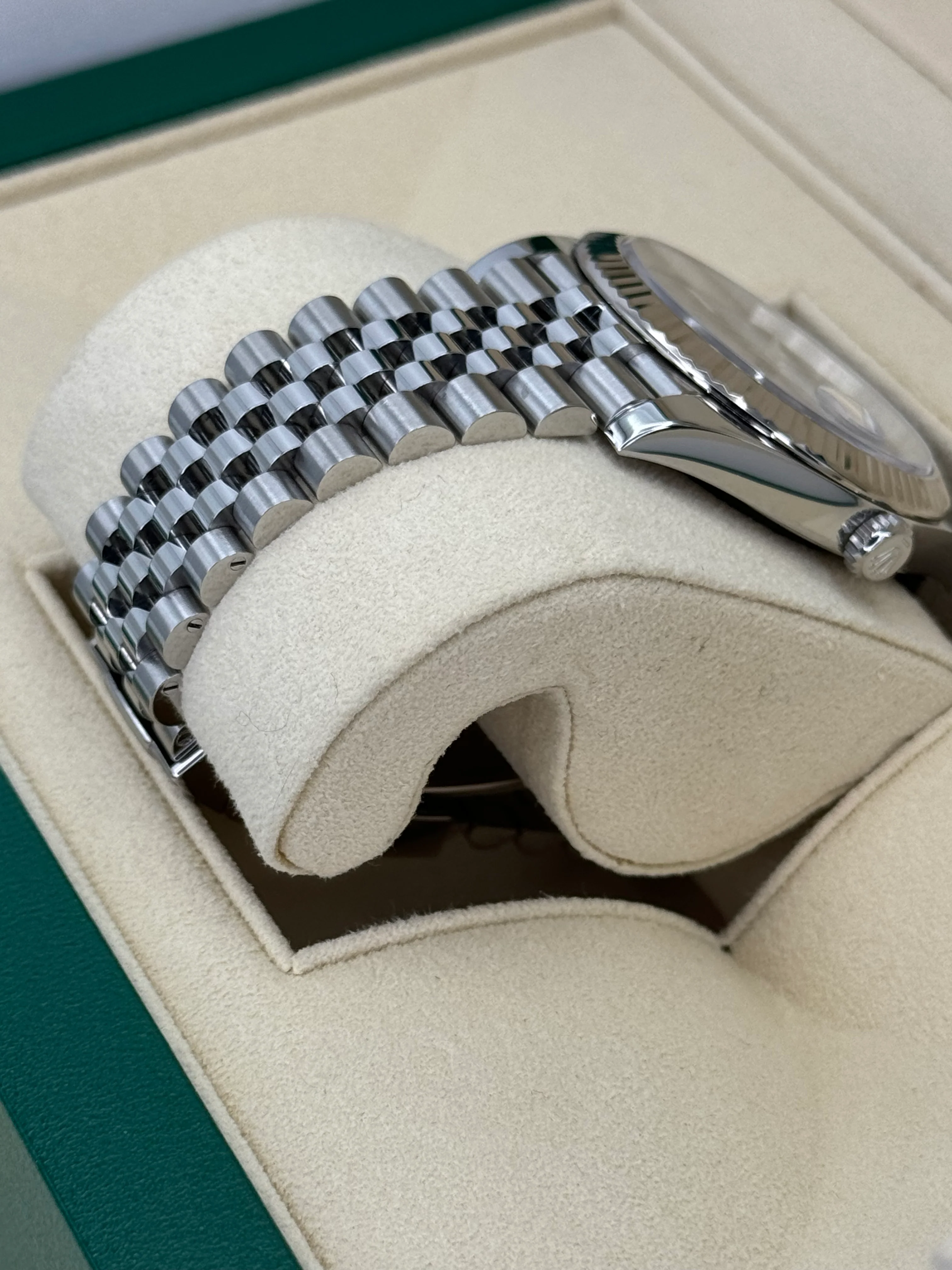 2021 Rolex Datejust 41mm Stainless Steel Jubilee Wimbledon Dial - Image 5