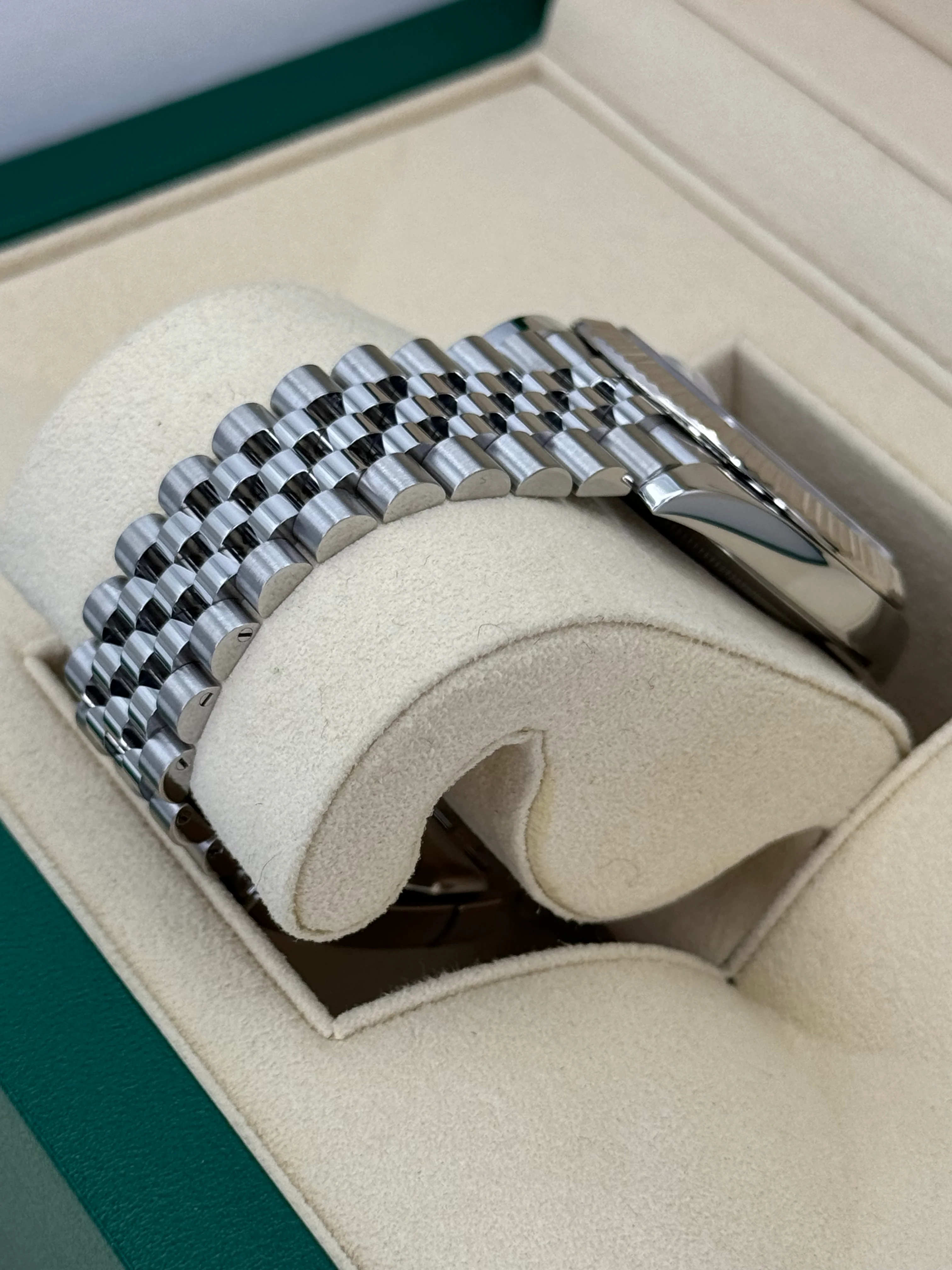 2021 Rolex Datejust 41mm Stainless Steel Jubilee Wimbledon Dial - Image 7