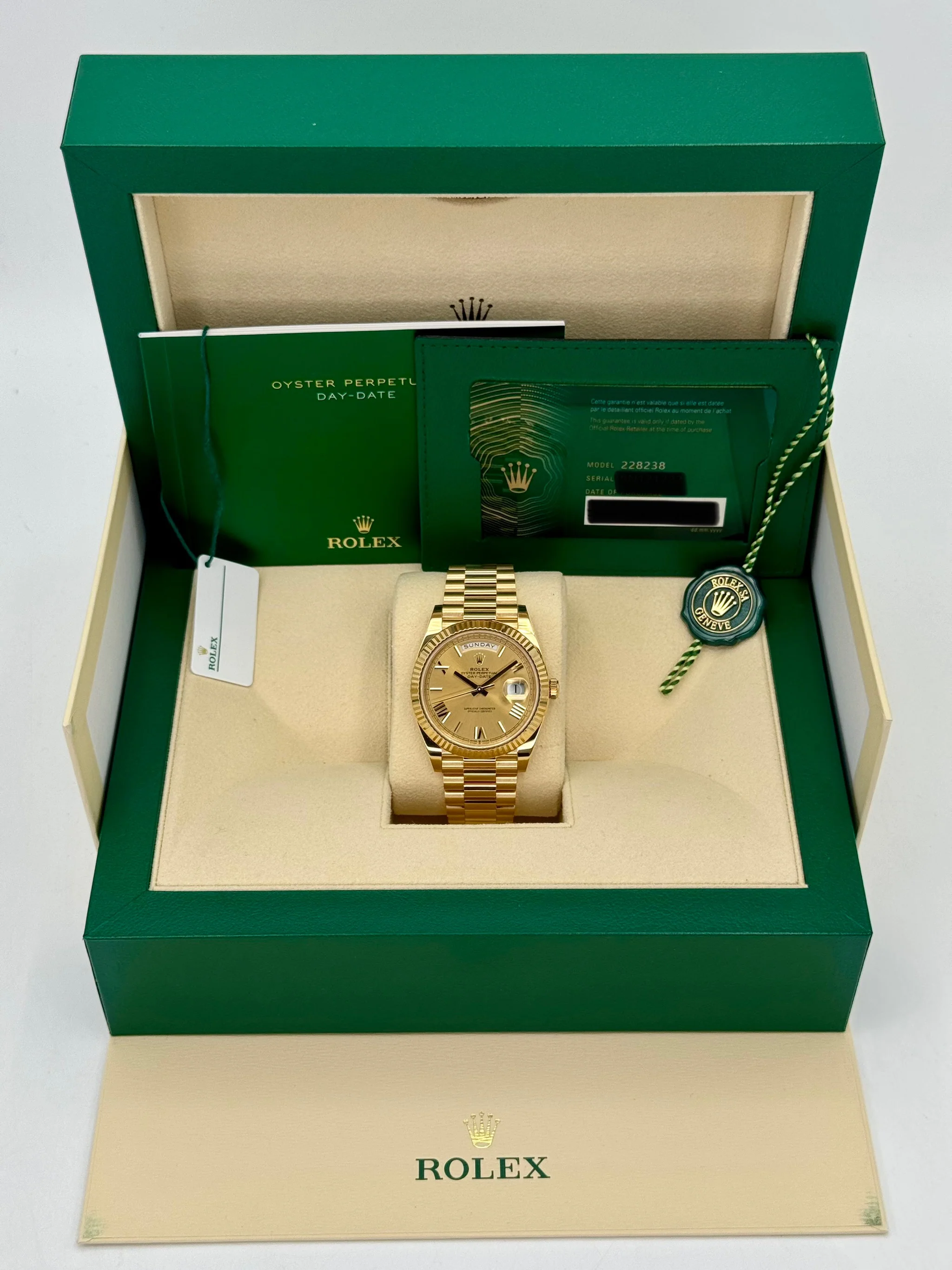 2021 Rolex Day-Date 40mm 228238 Presidential Champagne Dial - Image 9