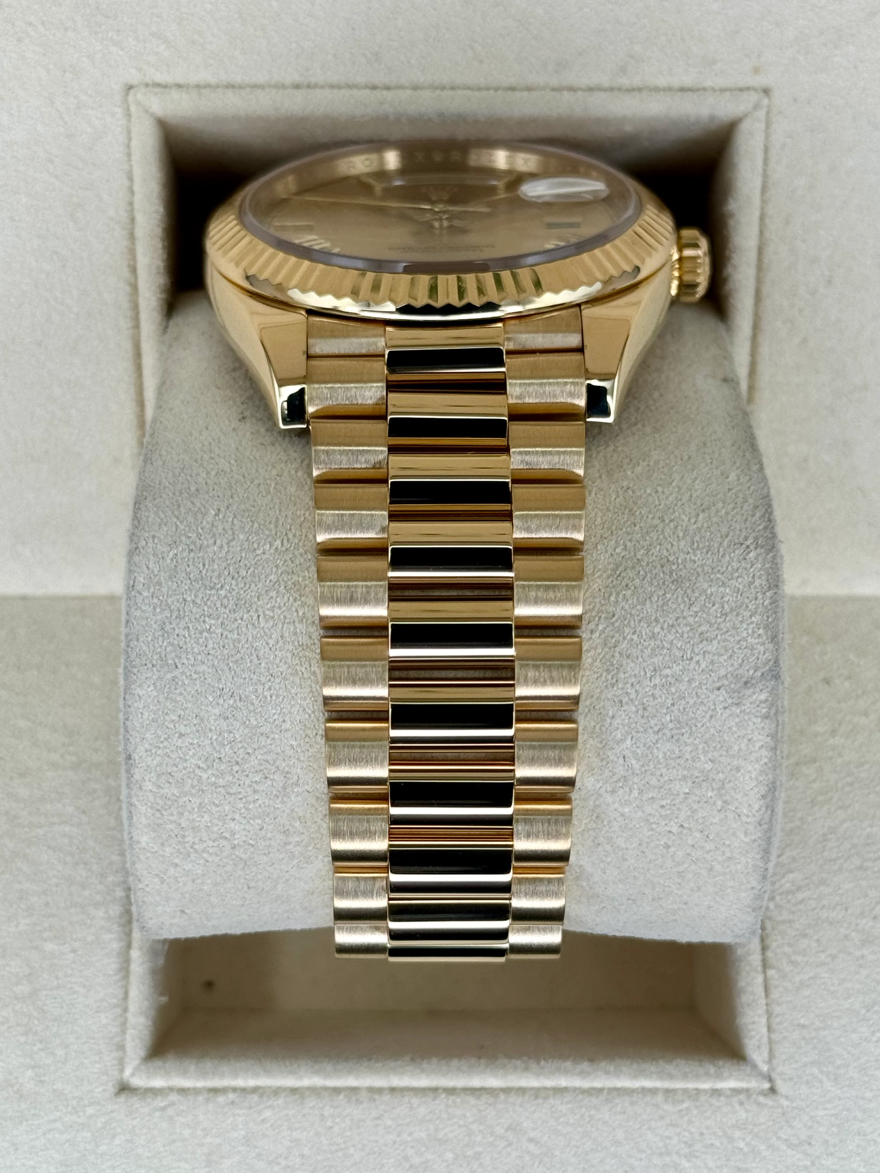 2021 Rolex Day-Date 40mm 228238 Presidential Champagne Dial - Image 3