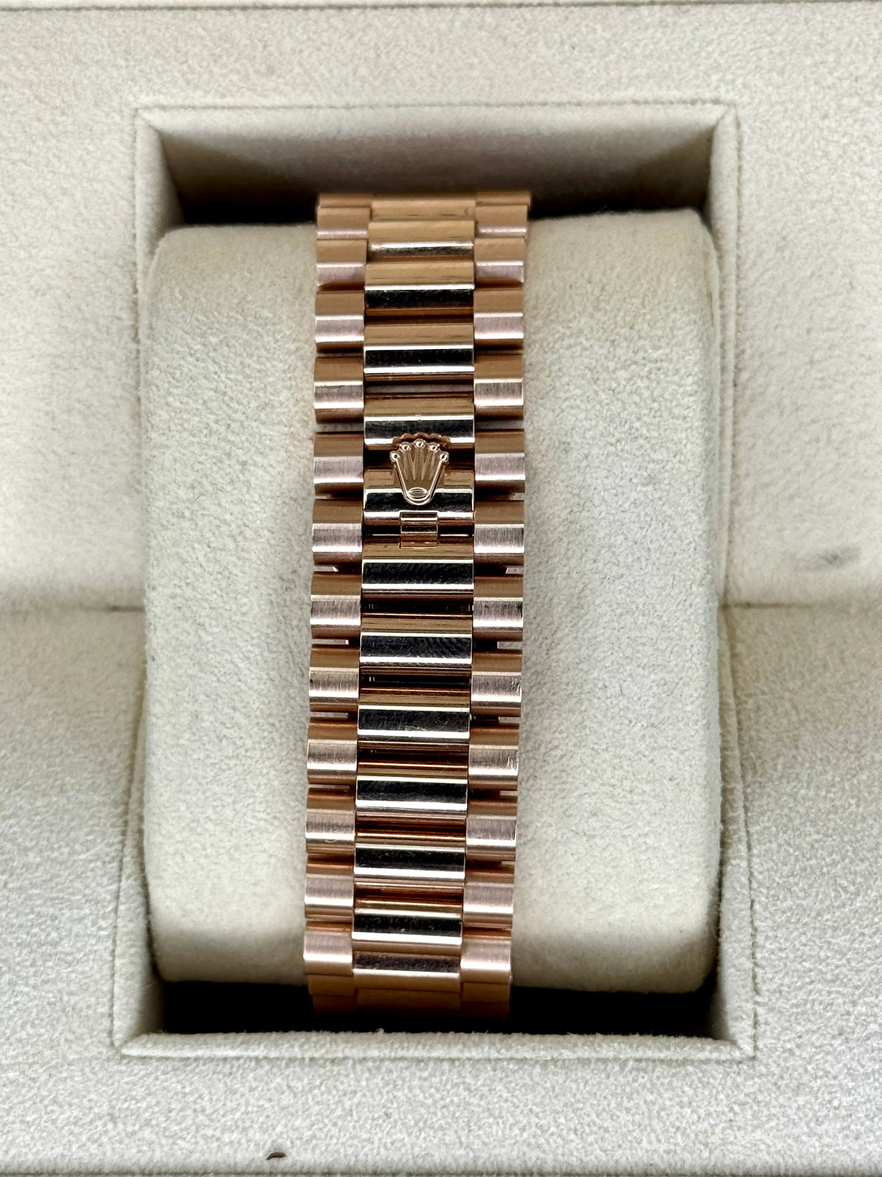 2021 Rolex Day-Date 40mm 228235 Presidential Rose Gold Chocolate Dial - Image 2