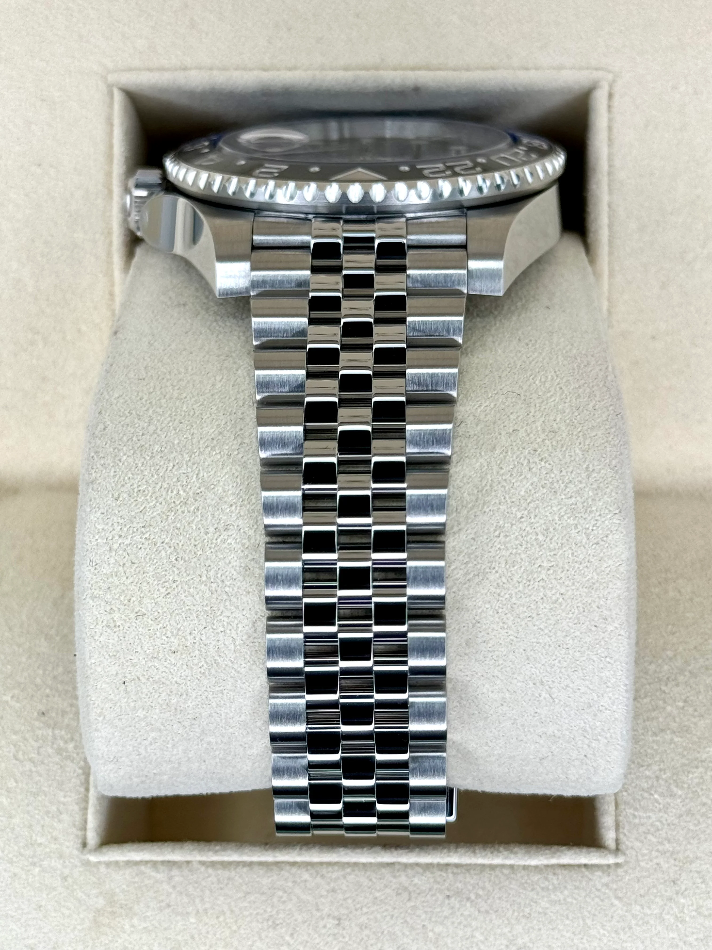 2021 Rolex GMT-Master II "Batgirl" 40mm 126710BLNR Jubilee Black Dial - Image 4