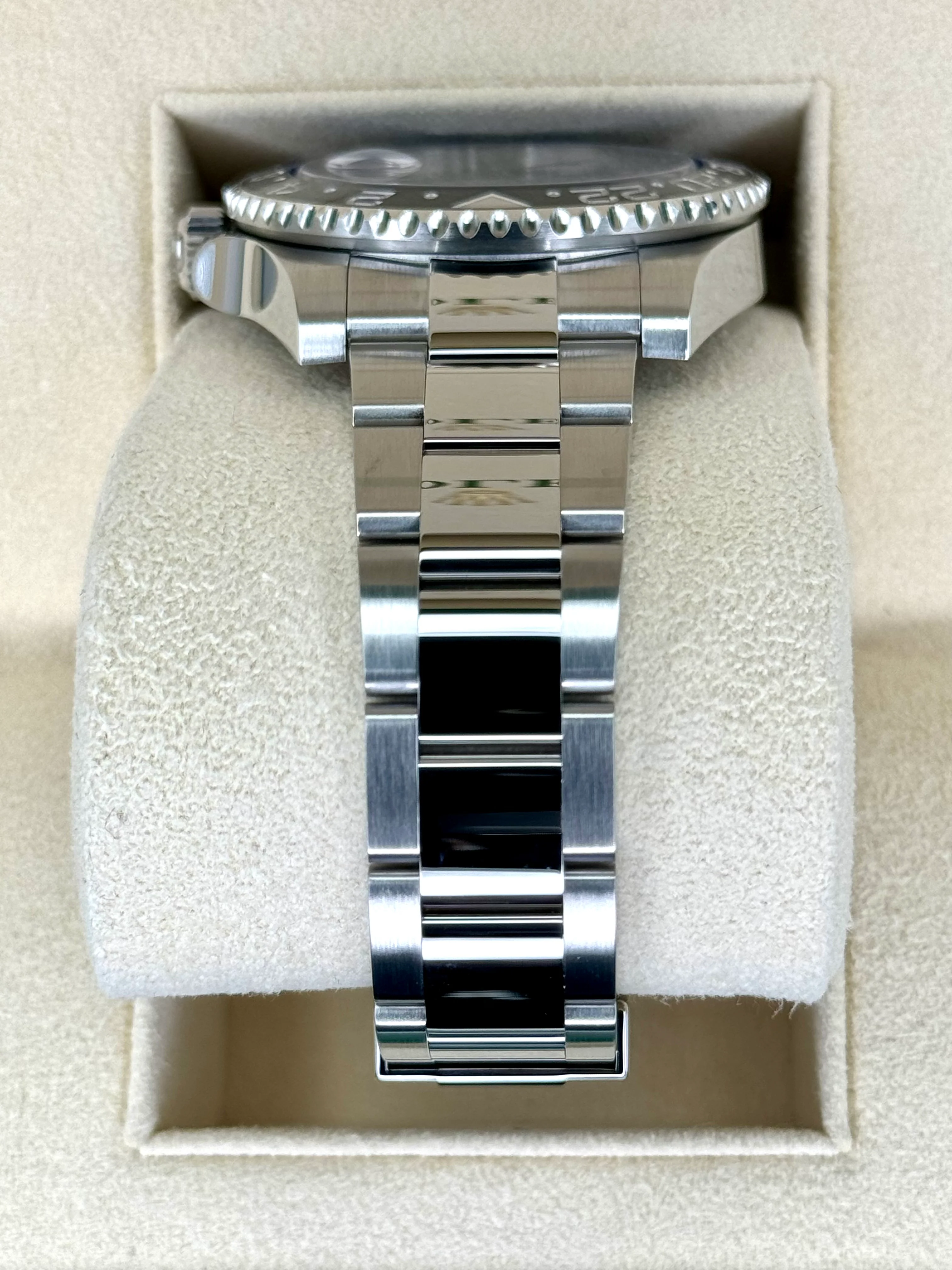 2021 Rolex GMT-Master II "Batman" 40mm 126710BLNR Oyster - Image 4
