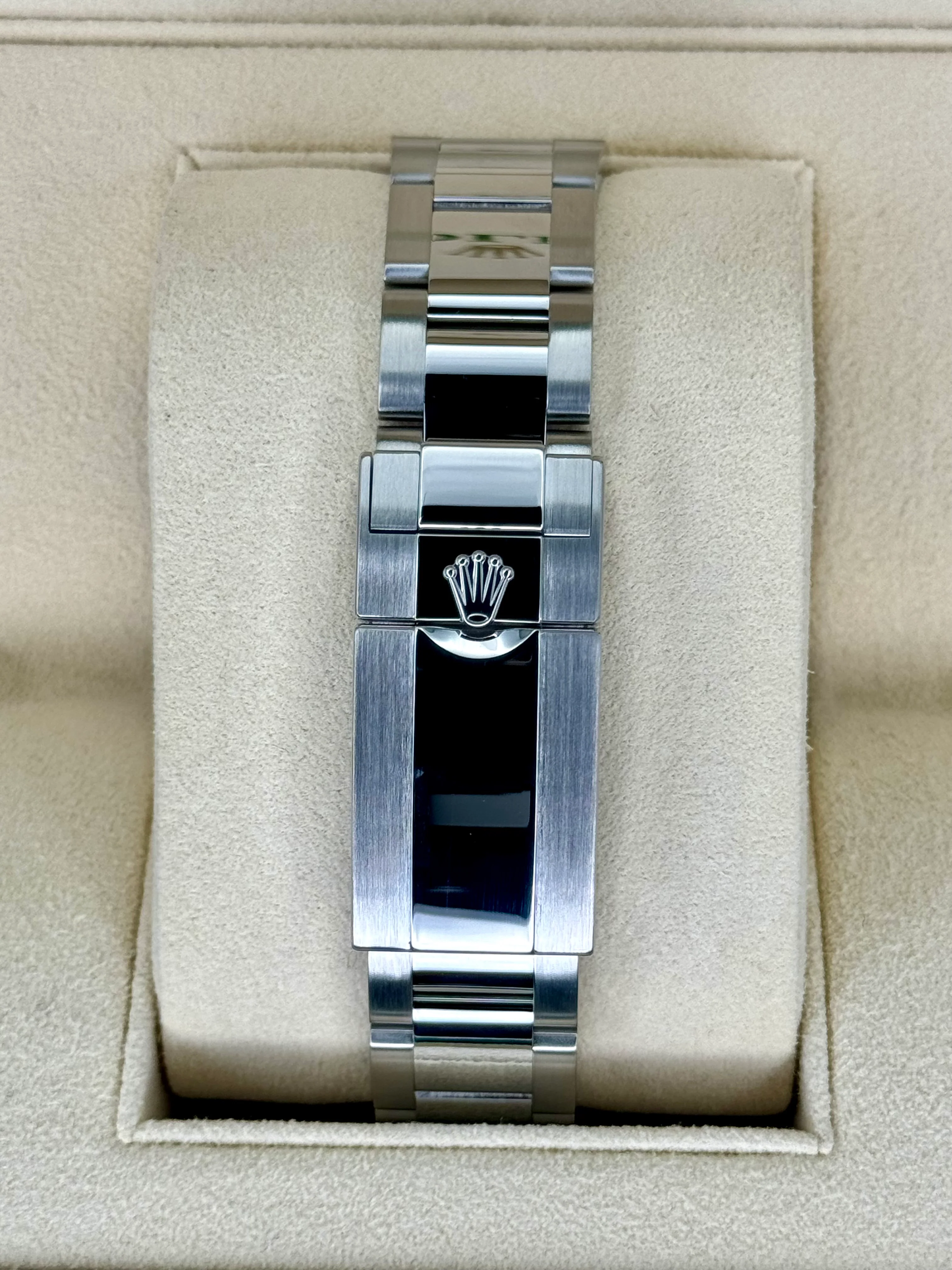 2021 Rolex GMT-Master II "Batman" 40mm 126710BLNR Oyster - Image 2