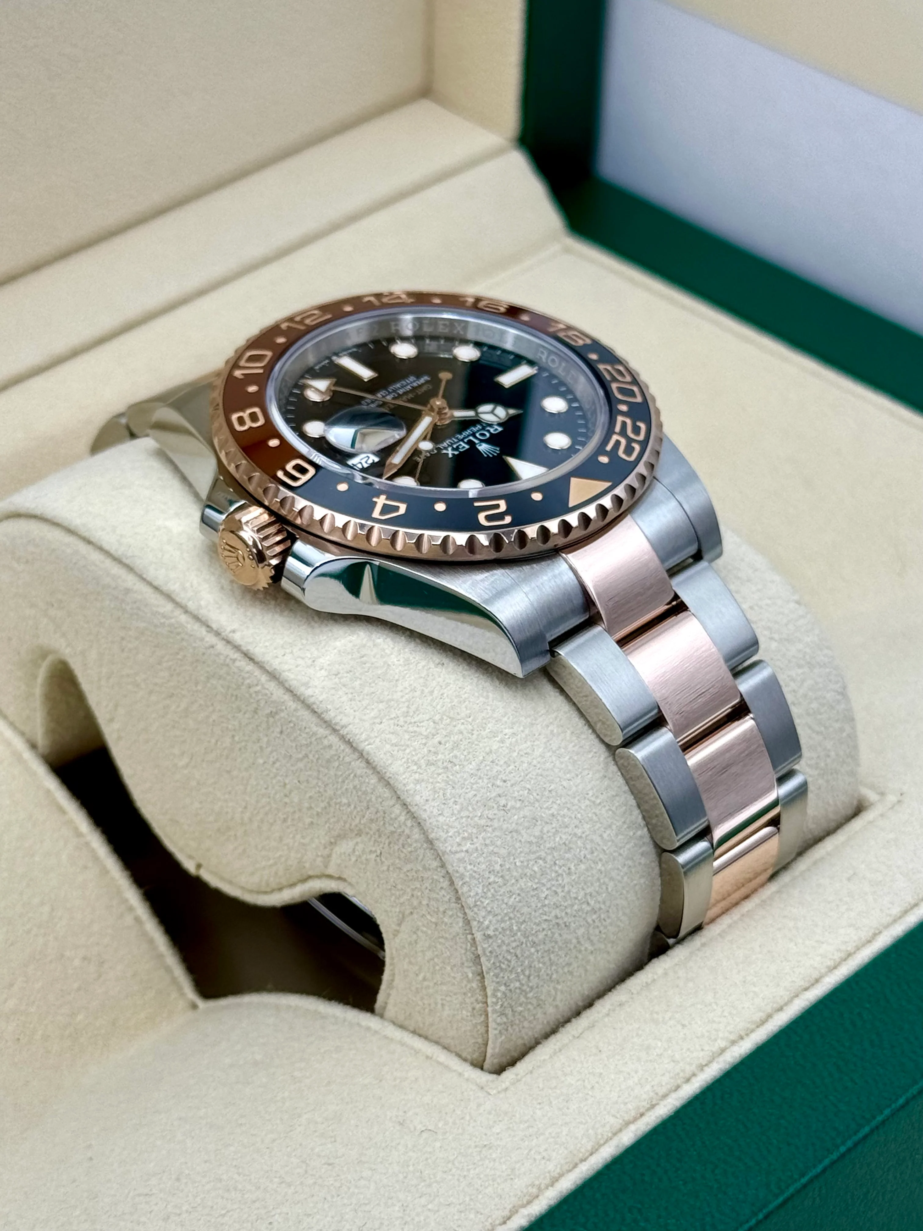 2021 Rolex GMT-Master II  "Rootbeer" 40mm 126711CHNR Two-Tone - Image 8