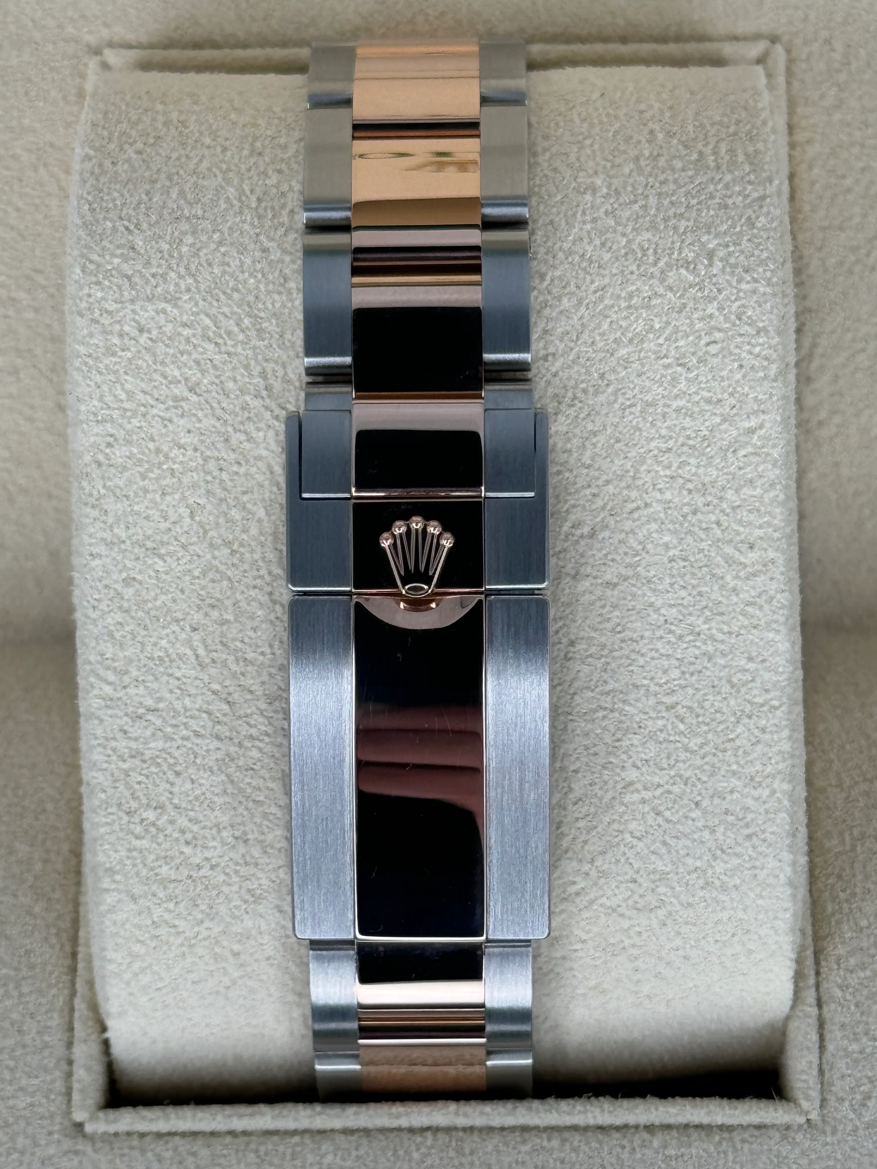 2021 Rolex GMT-Master II  "Rootbeer" 40mm 126711CHNR Two-Tone - Image 2