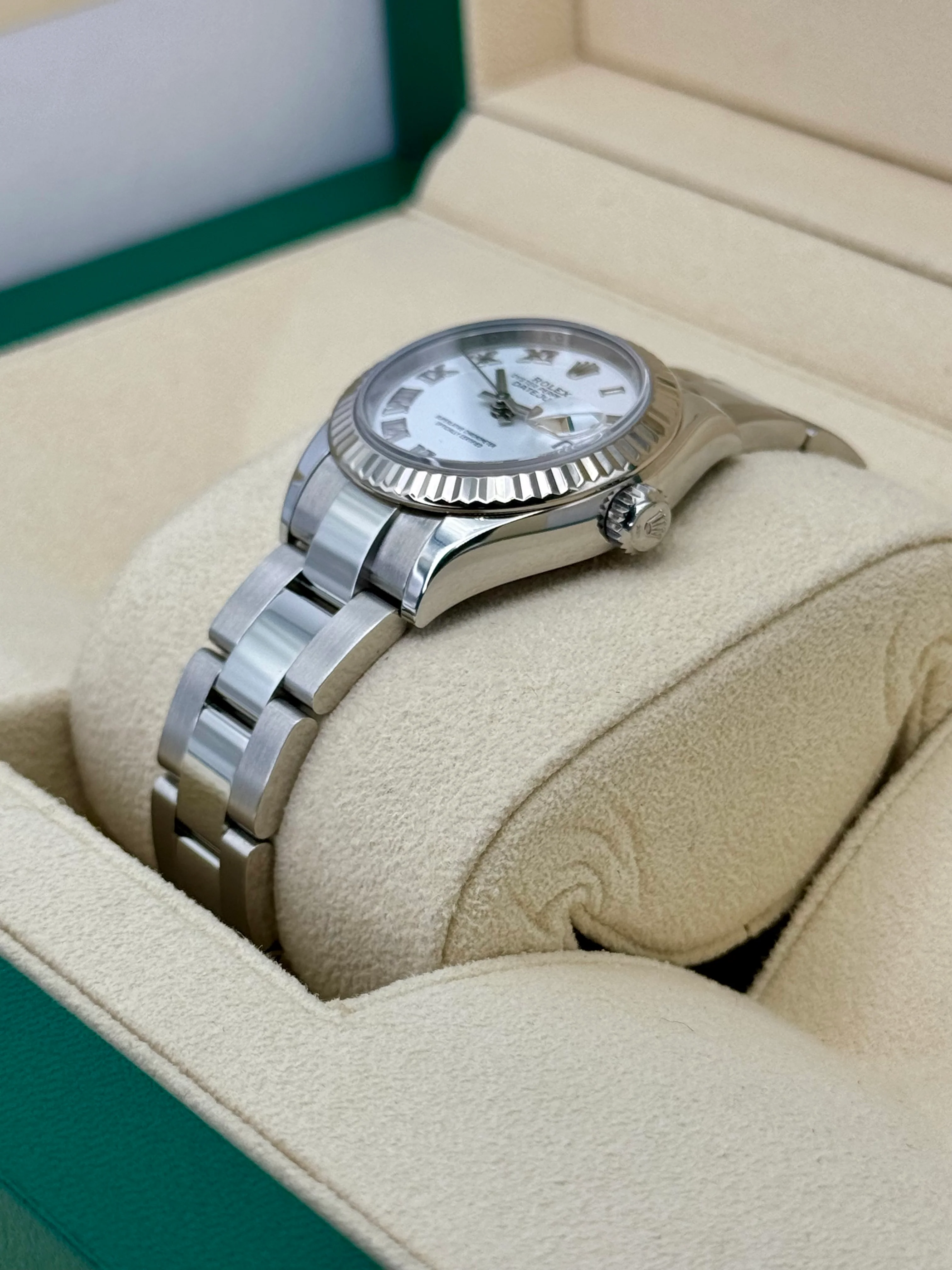 2021 Rolex Lady Datejust 28mm 279174 Stainless Steel Oyster White Dial - Image 5