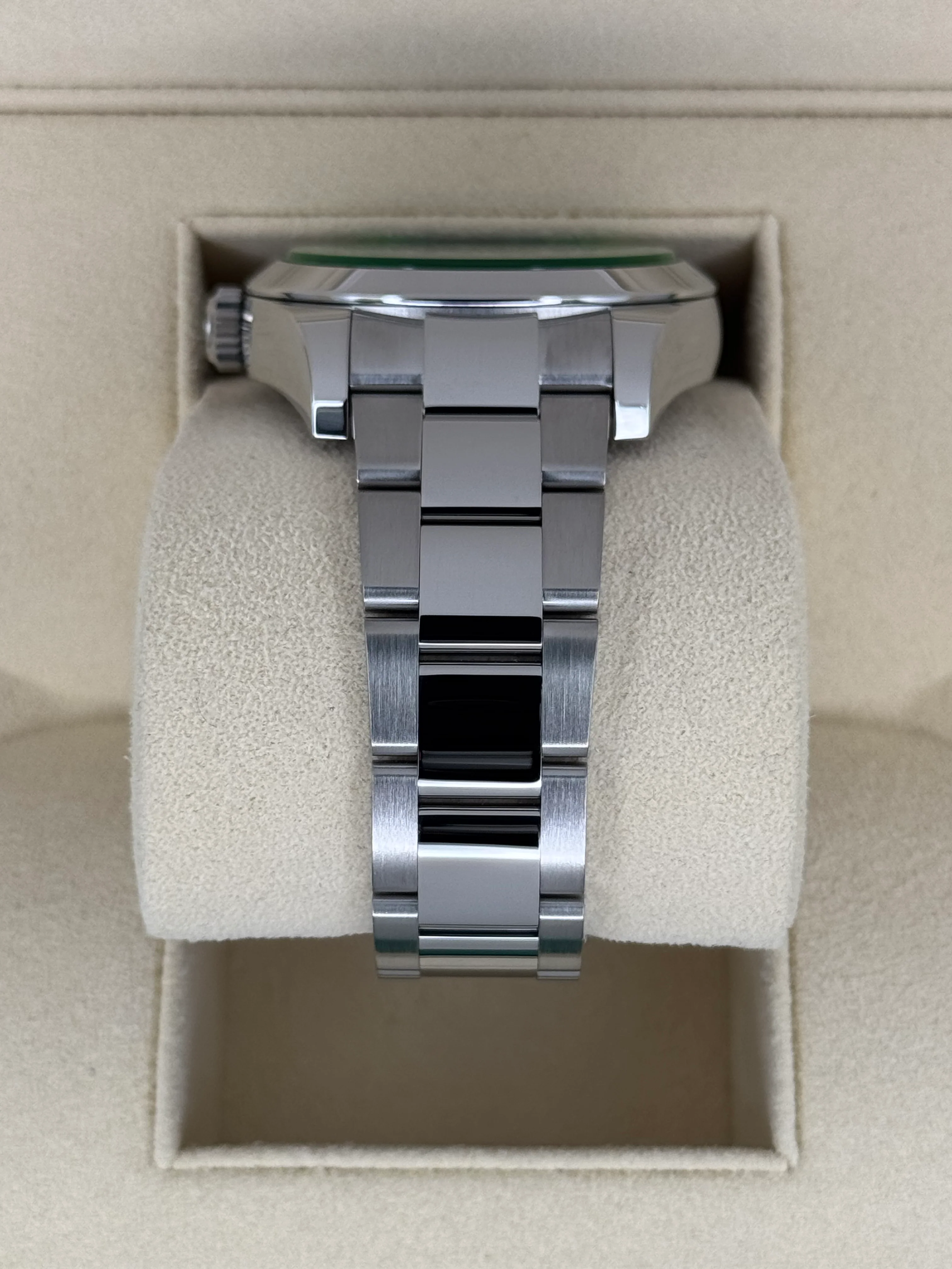 2021 Rolex Milgauss 40mm 116400GV Stainless Steel Black Dial - Image 4