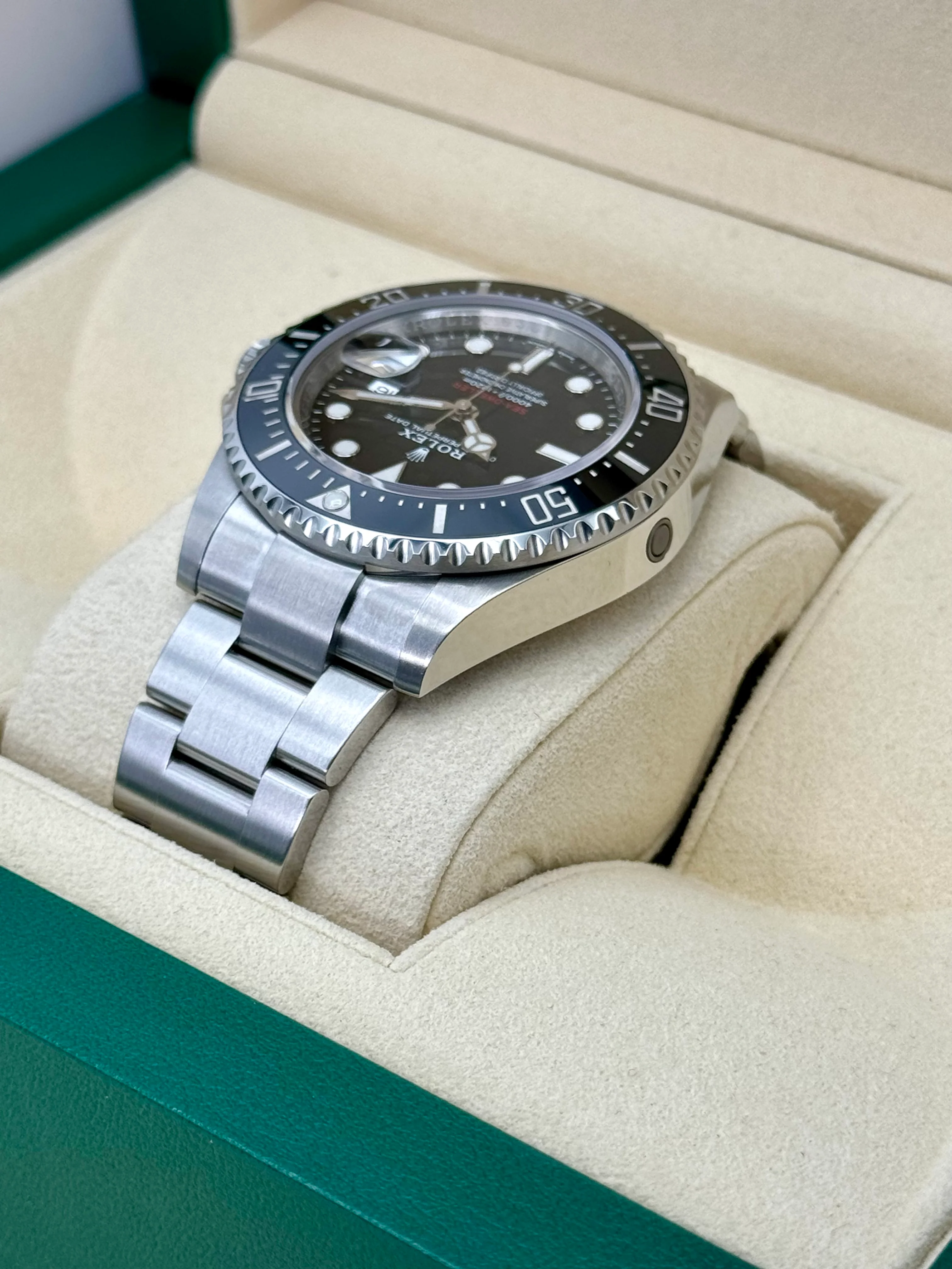 2021 Rolex Sea-Dweller 43mm 126600 Stainless Steel Black Dial - Image 7