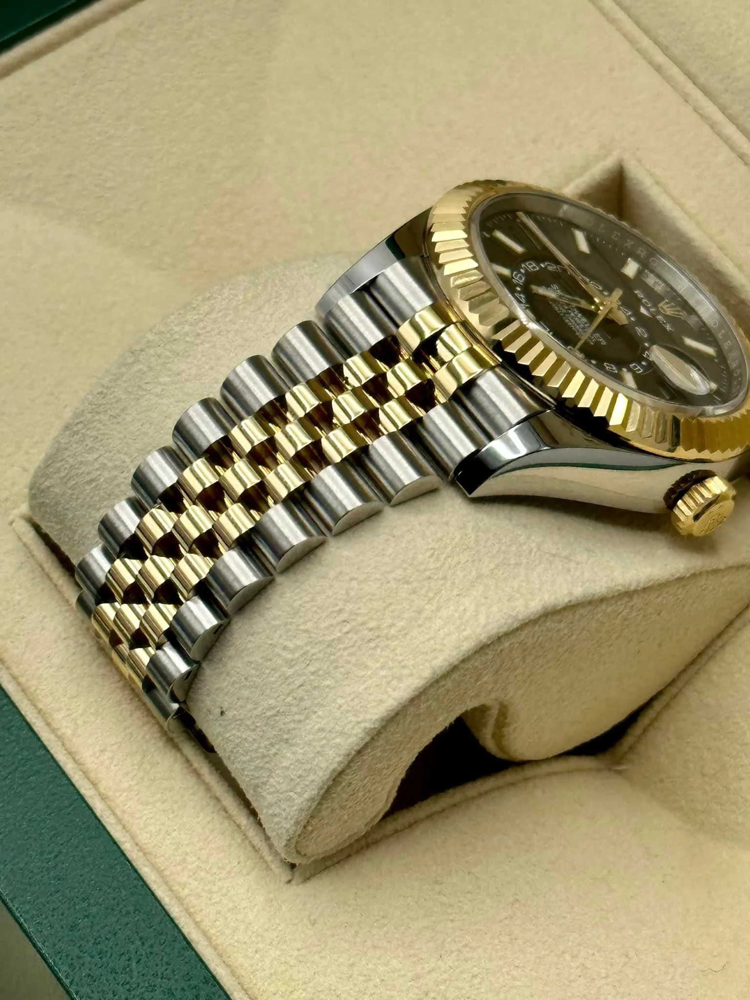 2021 Rolex Sky-Dweller 42mm 326933 Two-Tone Jubilee Black Dial - Image 7
