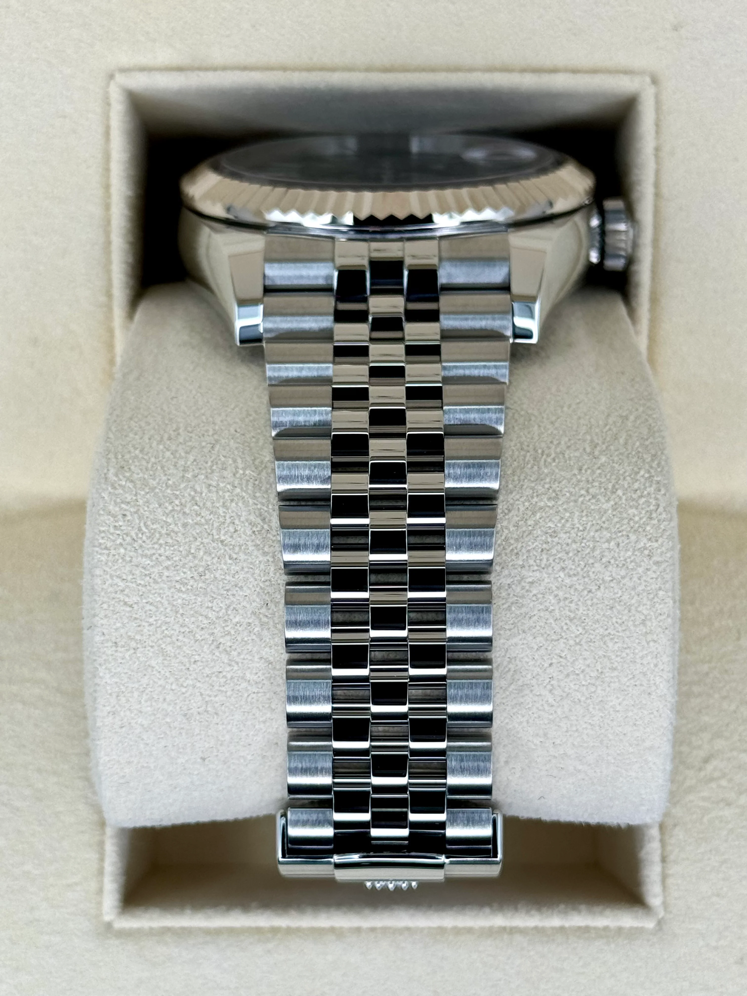 2021 Rolex Sky-Dweller 42mm 326934 Jubilee Black Dial - Image 3