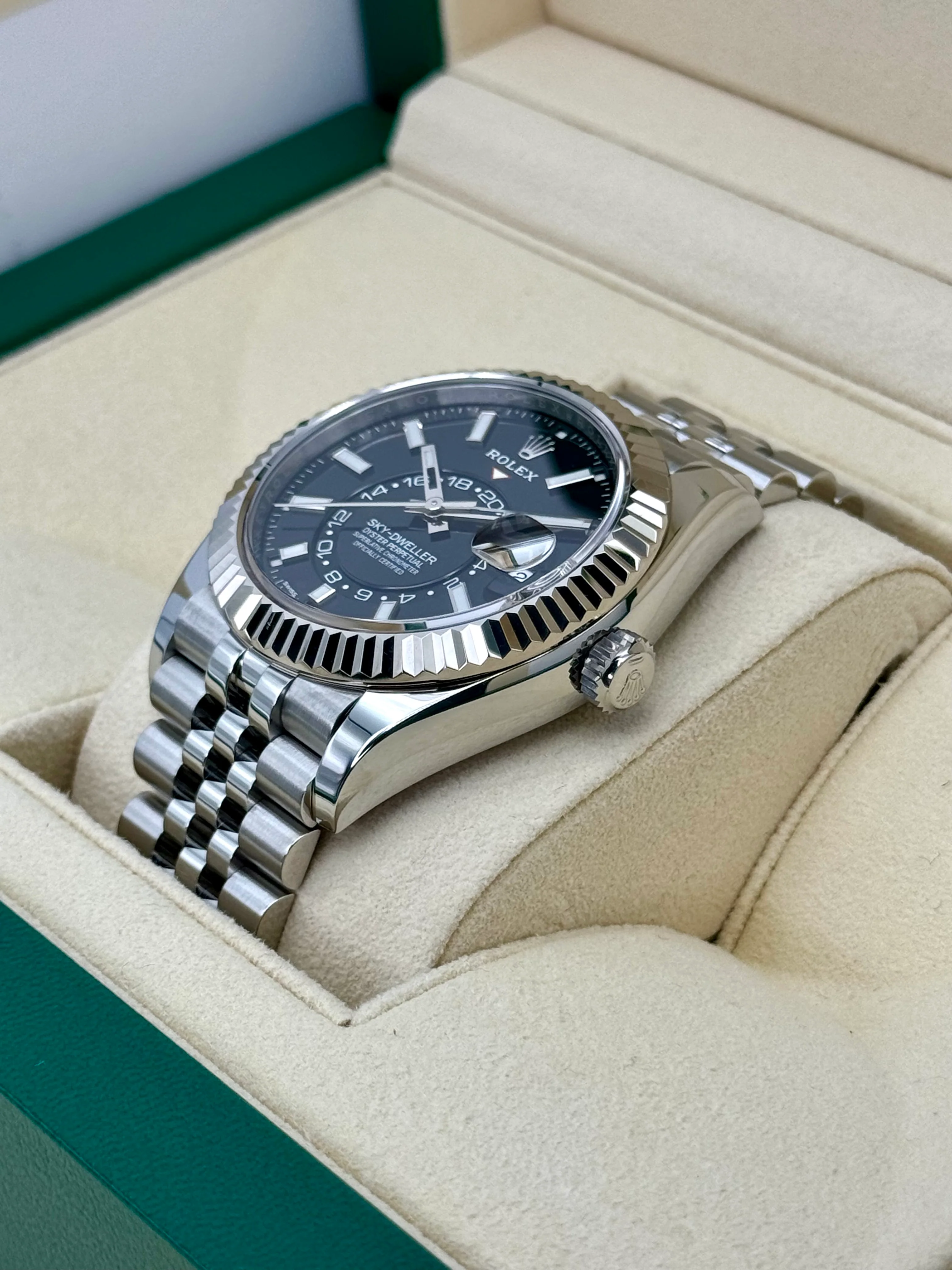2021 Rolex Sky-Dweller 42mm 326934 Jubilee Black Dial - Image 5