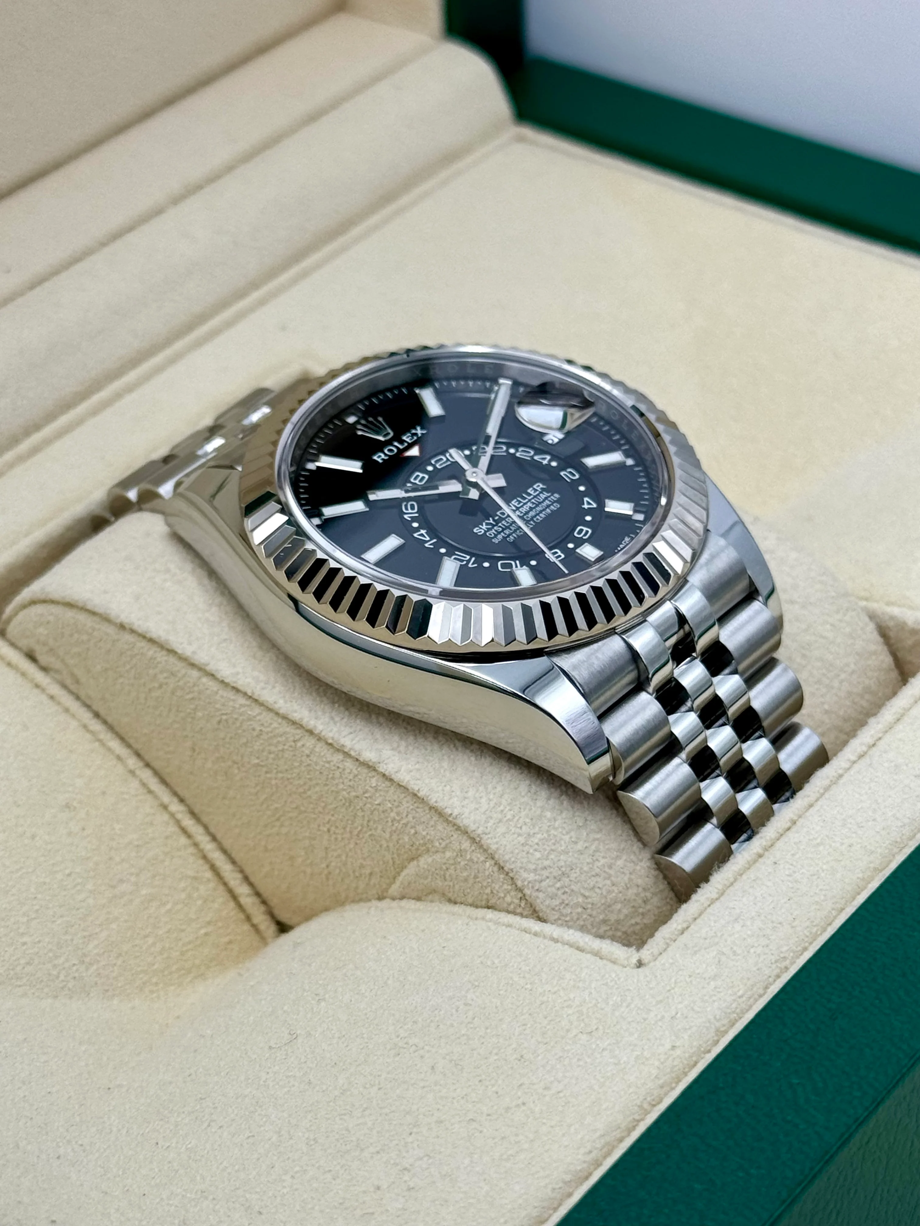 2021 Rolex Sky-Dweller 42mm 326934 Jubilee Black Dial - Image 6