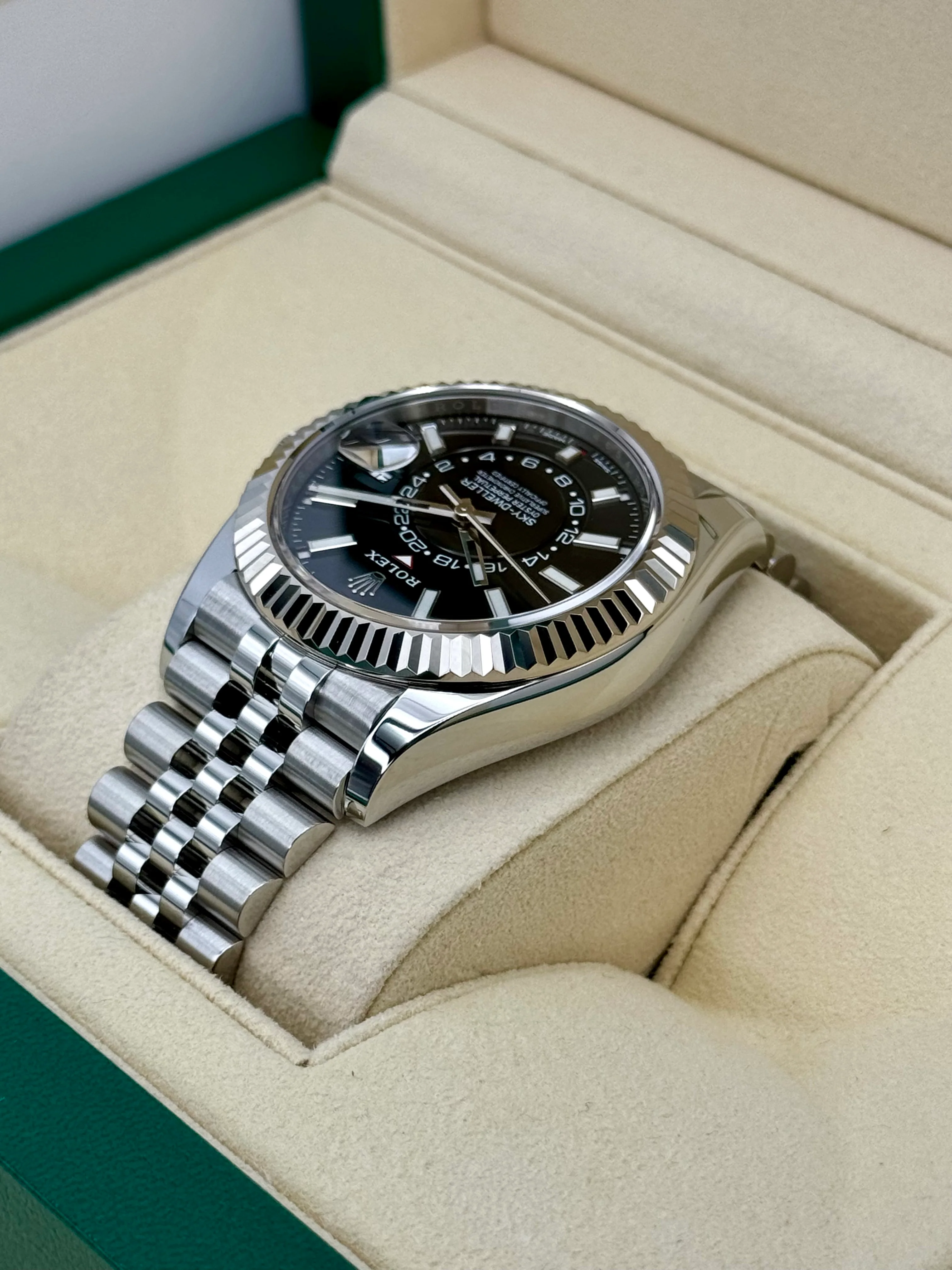 2021 Rolex Sky-Dweller 42mm 326934 Jubilee Black Dial - Image 7