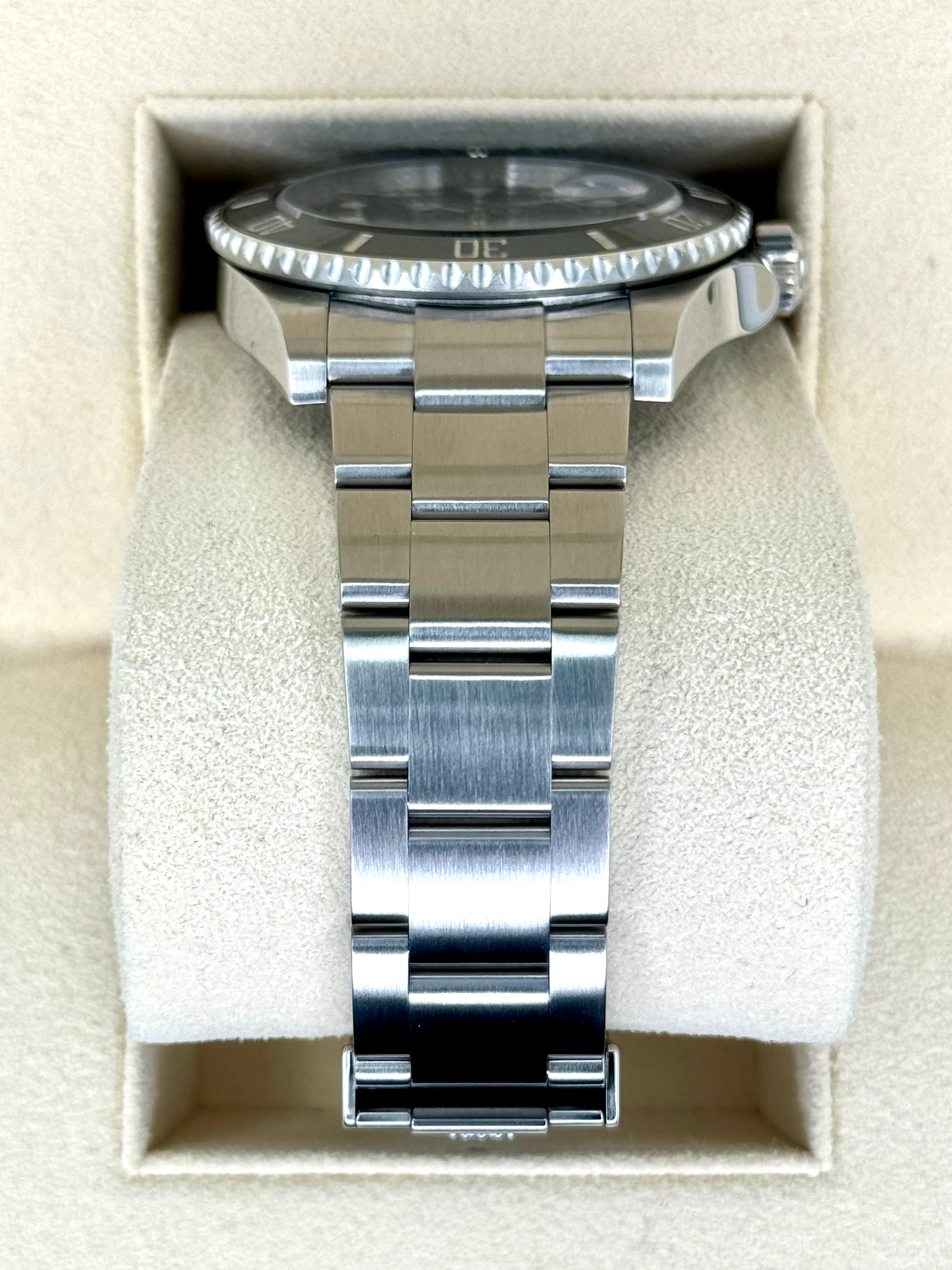 2021 Rolex Submariner 41mm 126610LN Stainless Steel Black Dial - Image 3