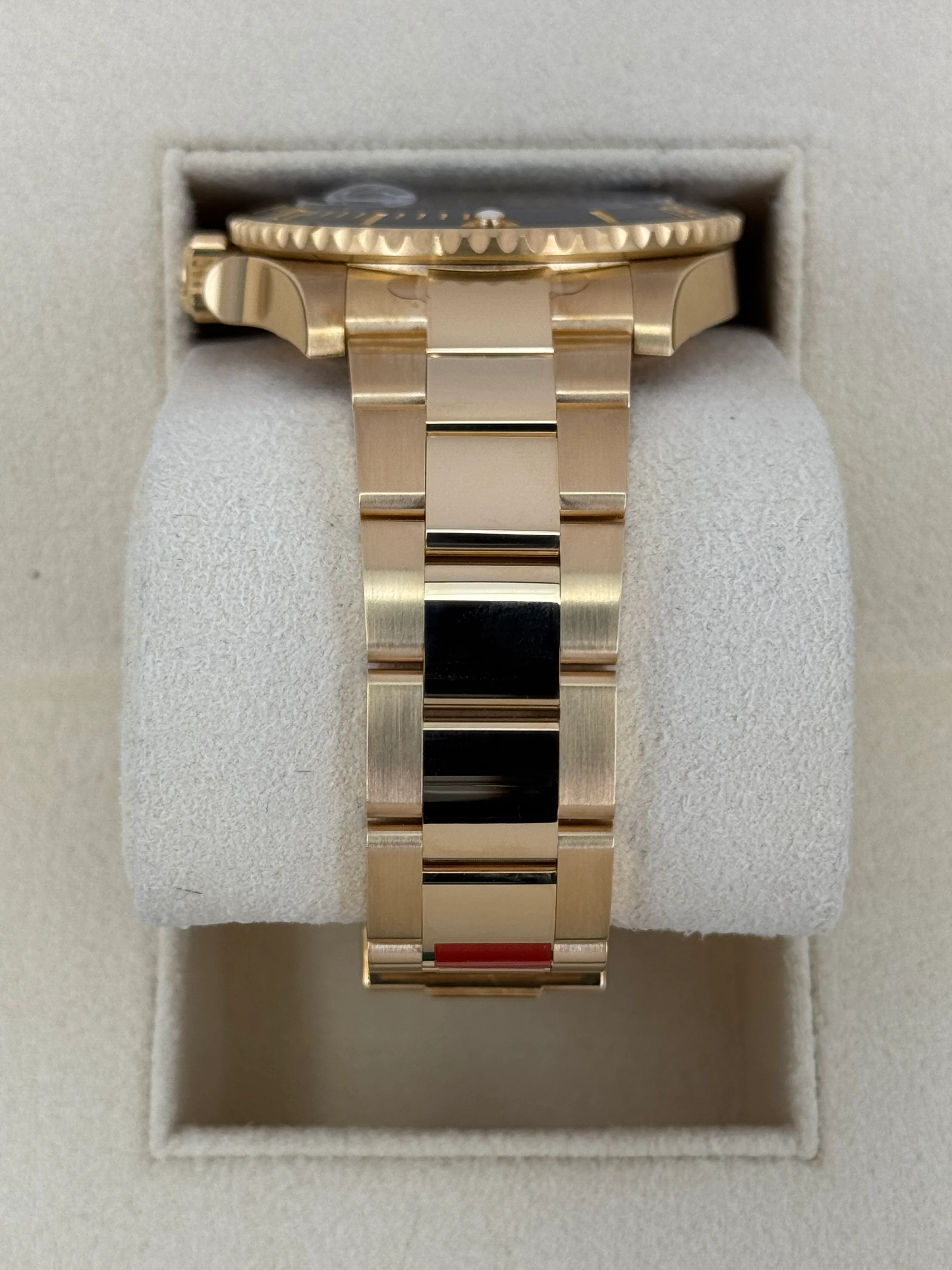 2021 Rolex Submariner 41mm 126618LN Yellow Gold Black Dial - Image 4