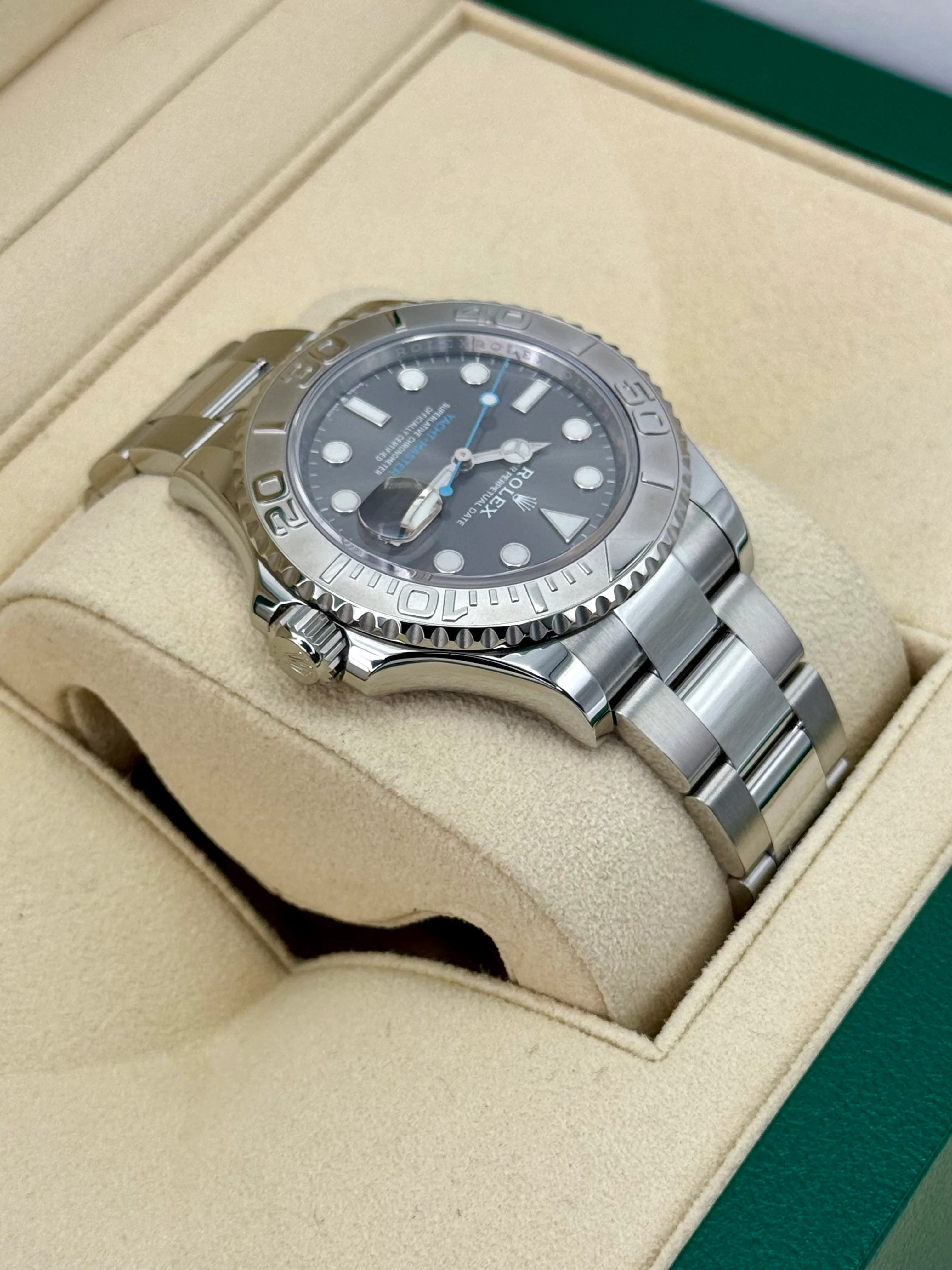 2021 Rolex Yacht-Master 40mm 126622 Stainless Steel Rhodium Dial - Image 8