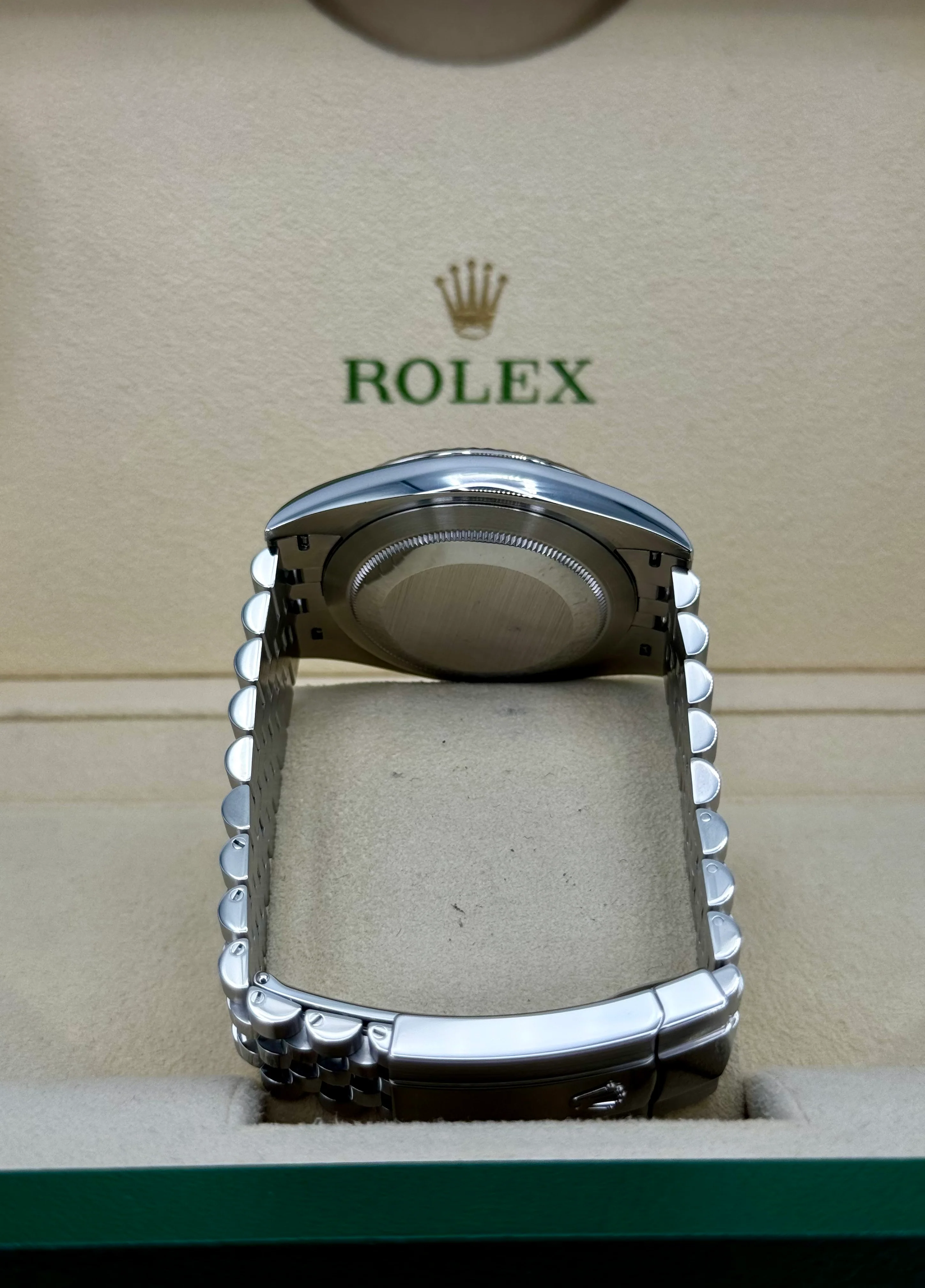 2021 Rolex Datejust 41mm 126334 Stainless Steel Jubilee White Dial - Image 10