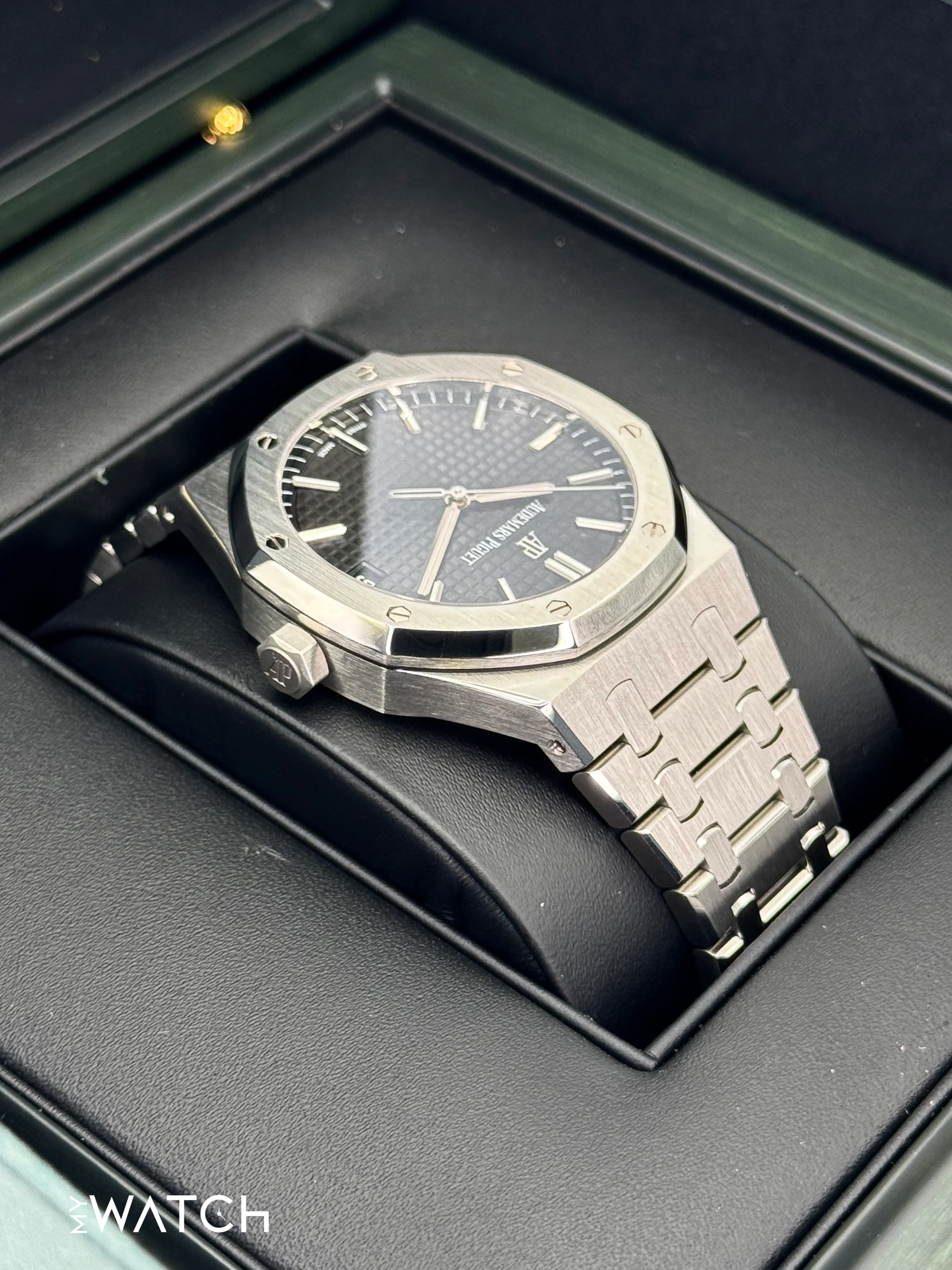 2022 Audemars Piguet Royal Oak 41mm 15500ST Black Dial - Image 8