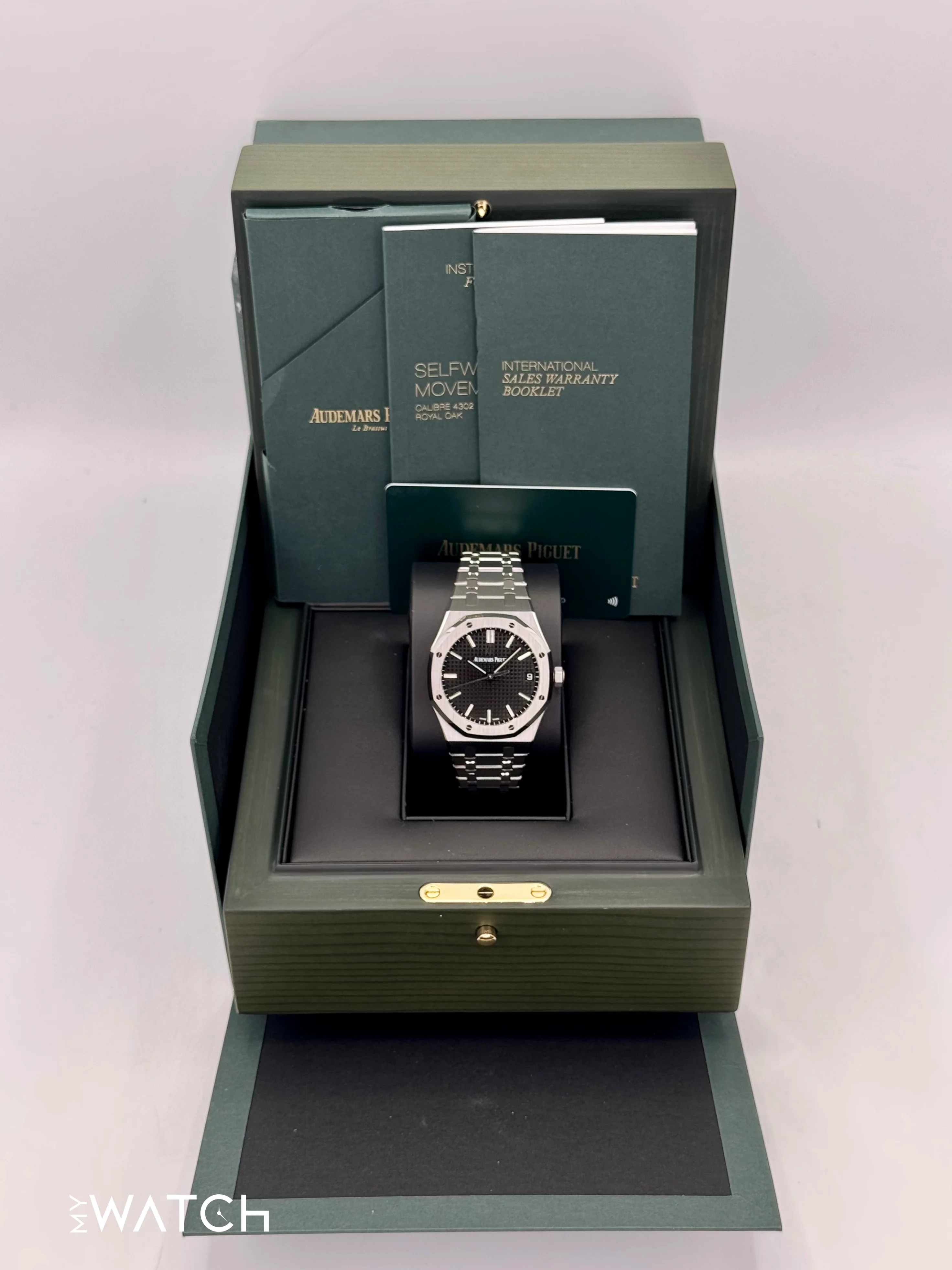 2022 Audemars Piguet Royal Oak 41mm 15500ST Black Dial - Image 9