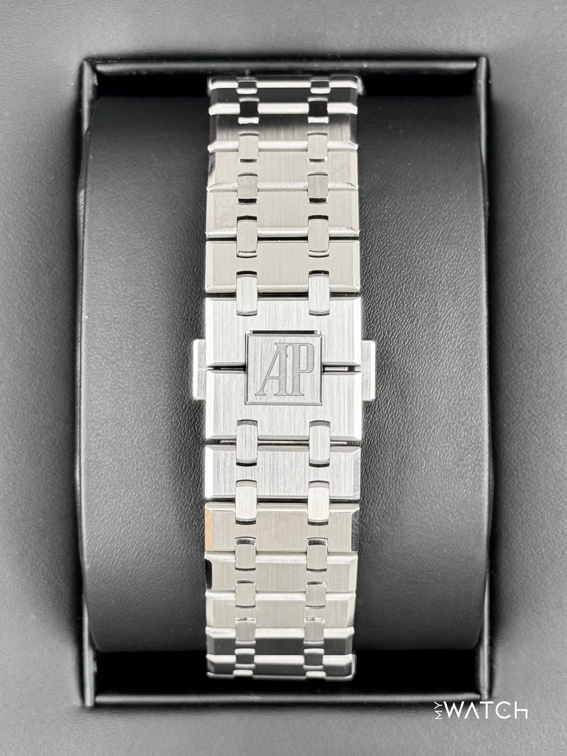 NEW 2022 Audemars Piguet  Royal Oak  41mm 15510ST Stainless Steel White Dial - Image 2