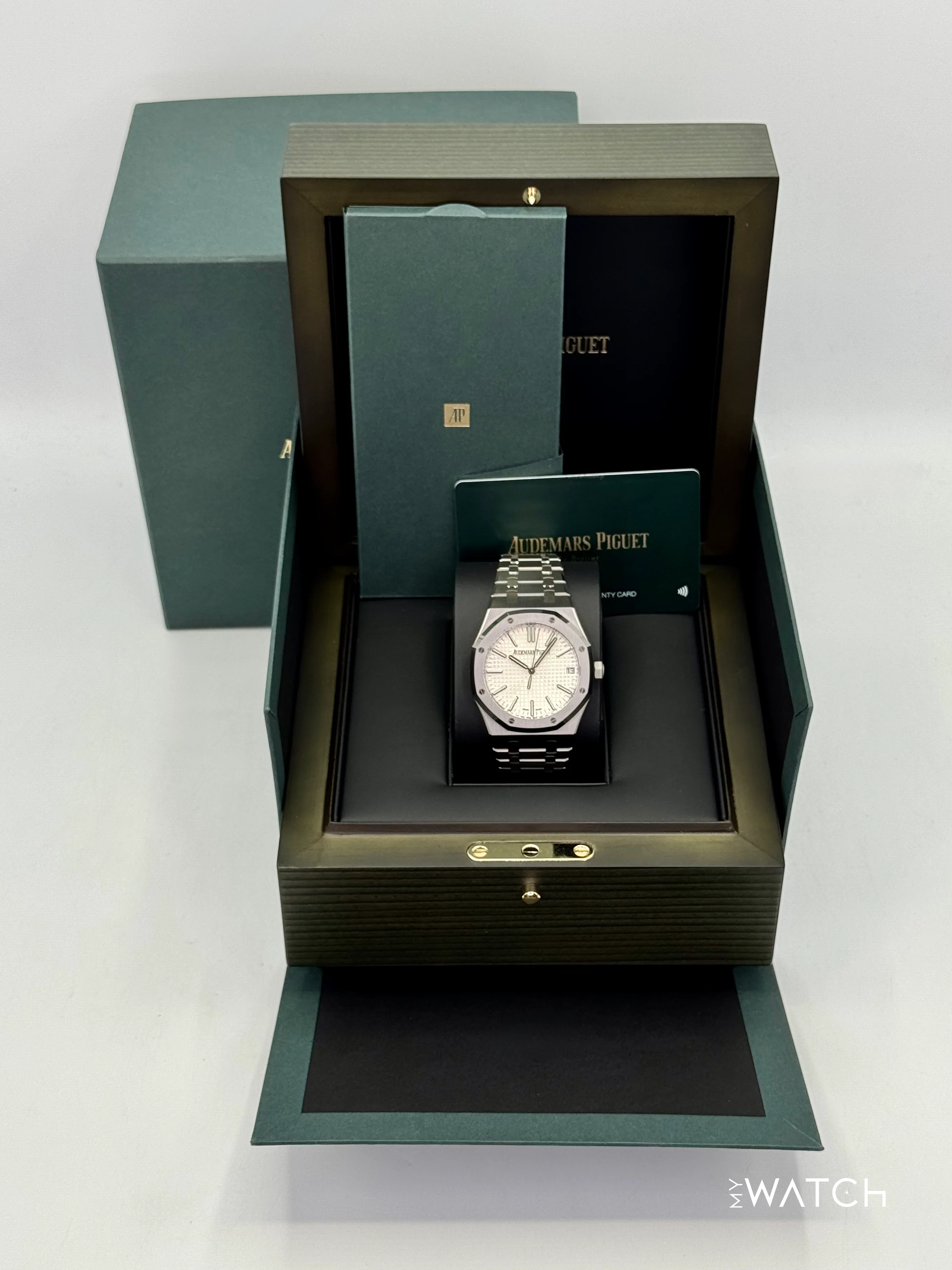 NEW 2022 Audemars Piguet  Royal Oak  41mm 15510ST Stainless Steel White Dial - Image 9